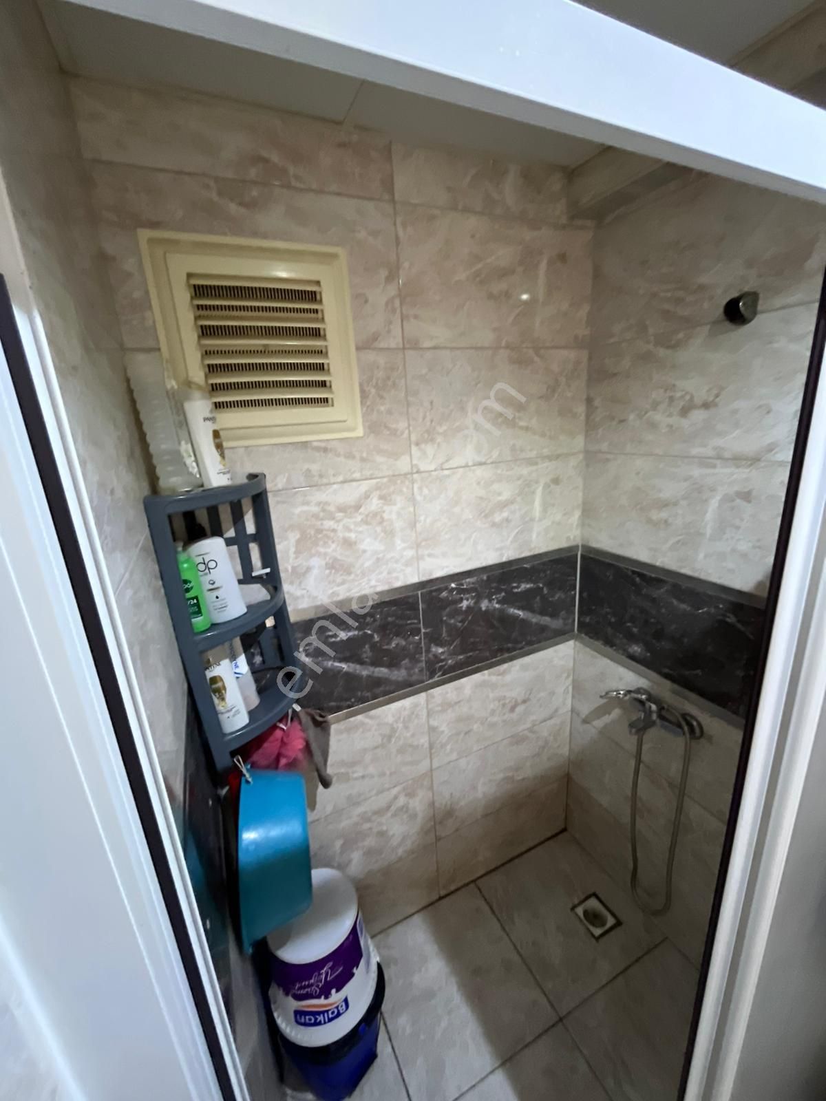 Kaan Emlaktan Kayalık Caddesi Yakınında 1+1 Arakat Eşyalı Satılık Apart. - Görsel 4