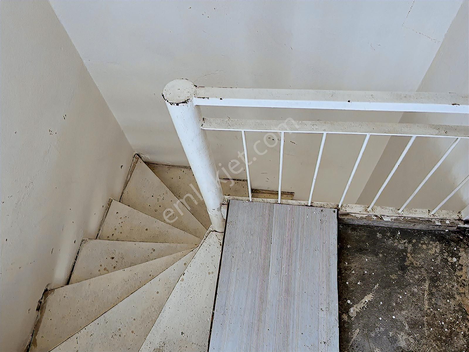 Bedestenlioğlu'nda 2 Katlı Bahçeli Satılık Müstakil Ev - Görsel 24