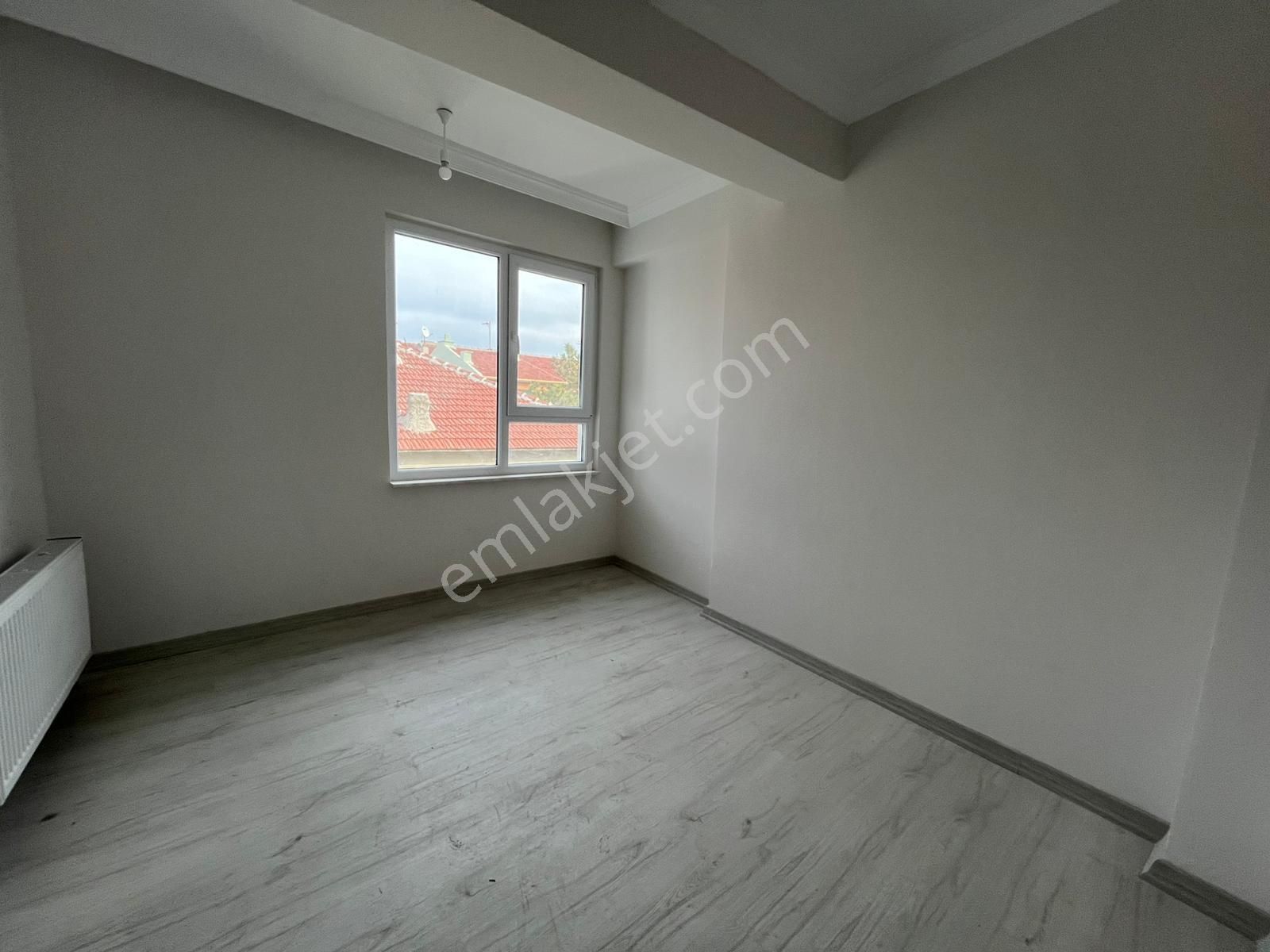 Anadolu Üniversitesi Giriş Kapısında Harika Konumda Yatırım Fırsatı 1+1 - Görsel 5