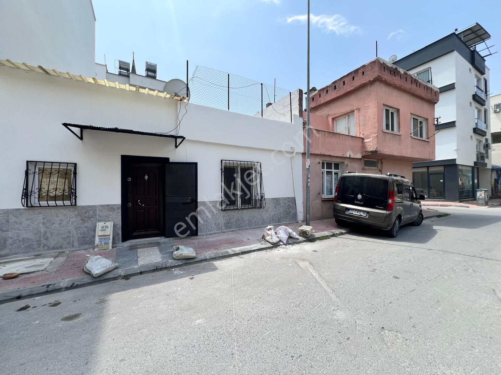 Karınca'dan İhsaniye'de Teraslı Müstakil 4+1 Kiralık Daire! - Görsel 14