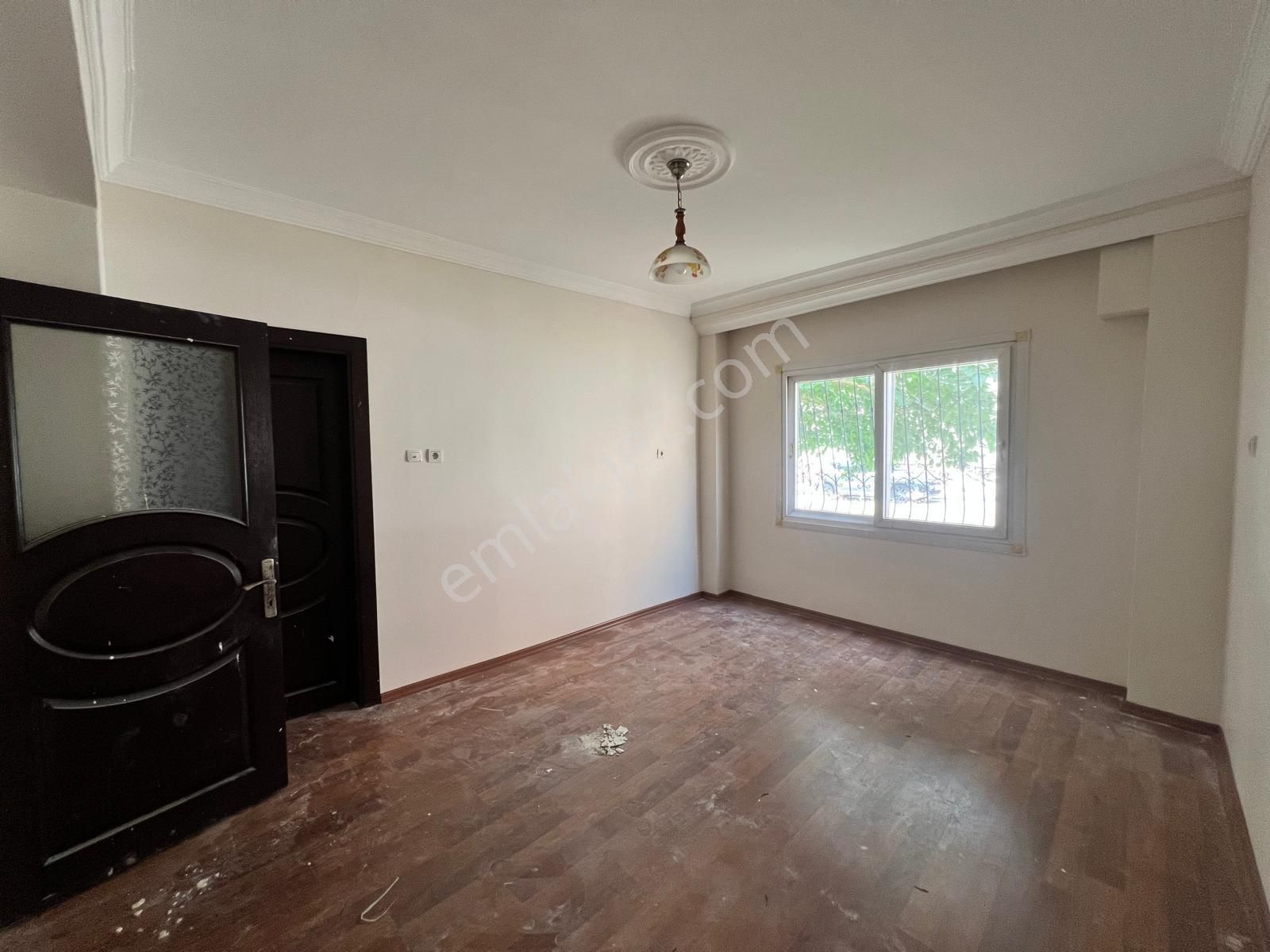 Karınca'dan İhsaniye'de Teraslı Müstakil 4+1 Kiralık Daire! - Görsel 6