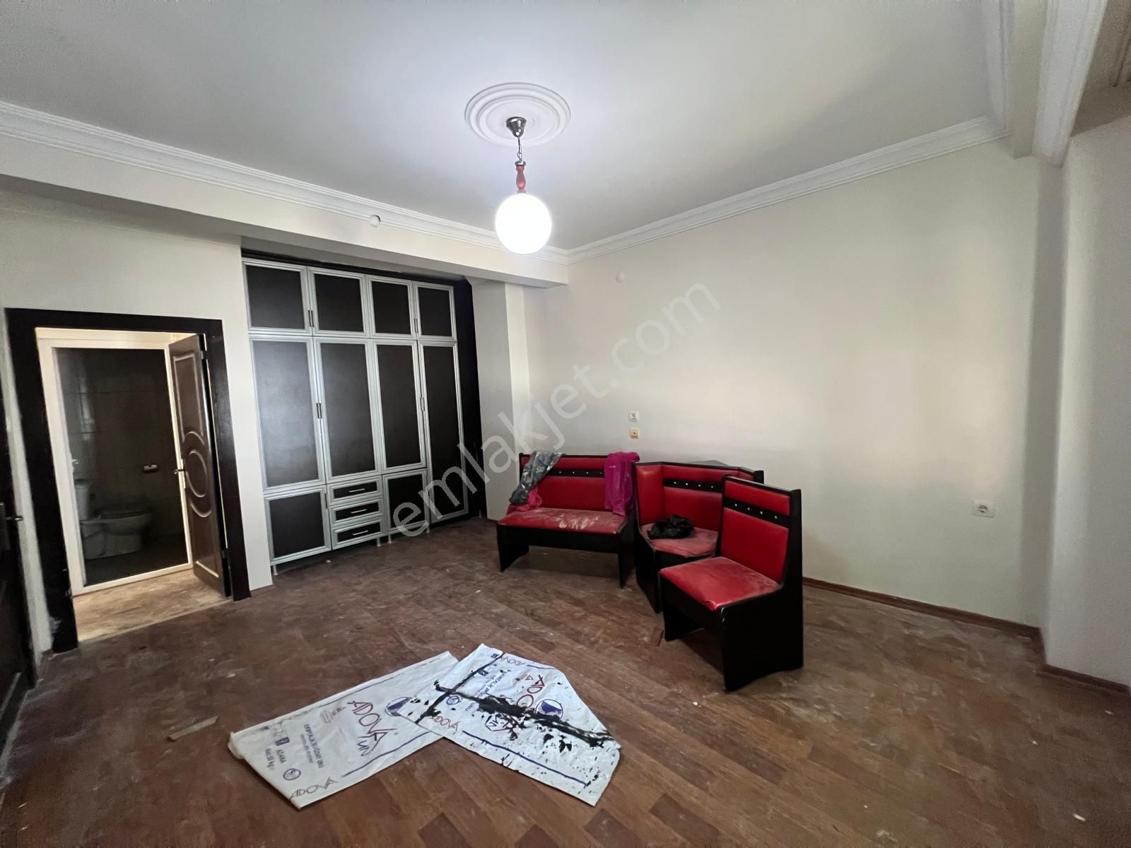 Karınca'dan İhsaniye'de Teraslı Müstakil 4+1 Kiralık Daire! - Görsel 8