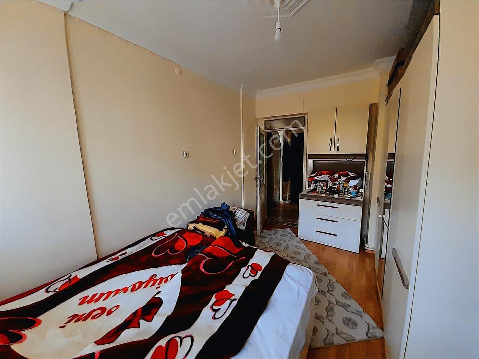 Esnaf Kefalet Evlerinde Çift Cepheli Ara Kat Site İçinde 3+1 - Görsel 10