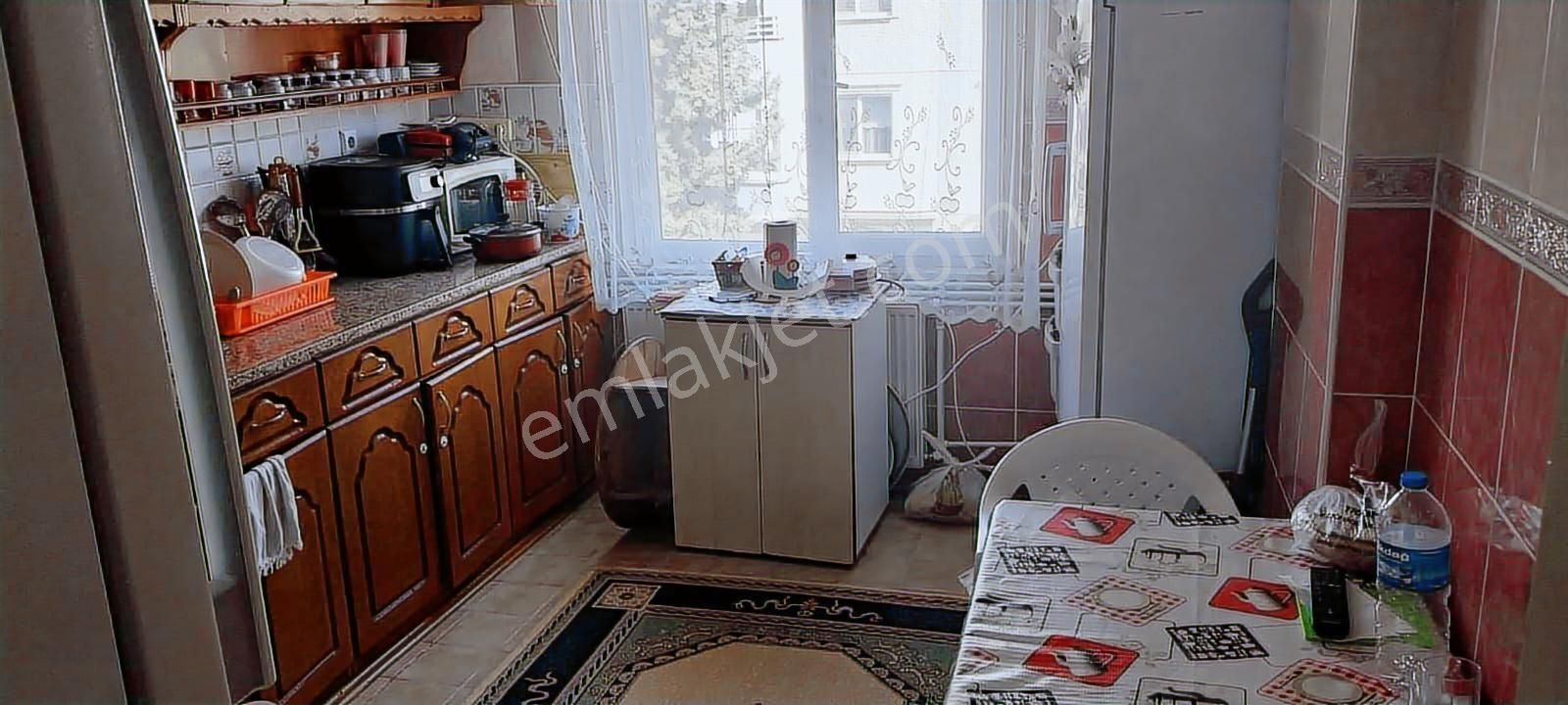 Esnaf Kefalet Evlerinde Çift Cepheli Ara Kat Site İçinde 3+1 - Görsel 24