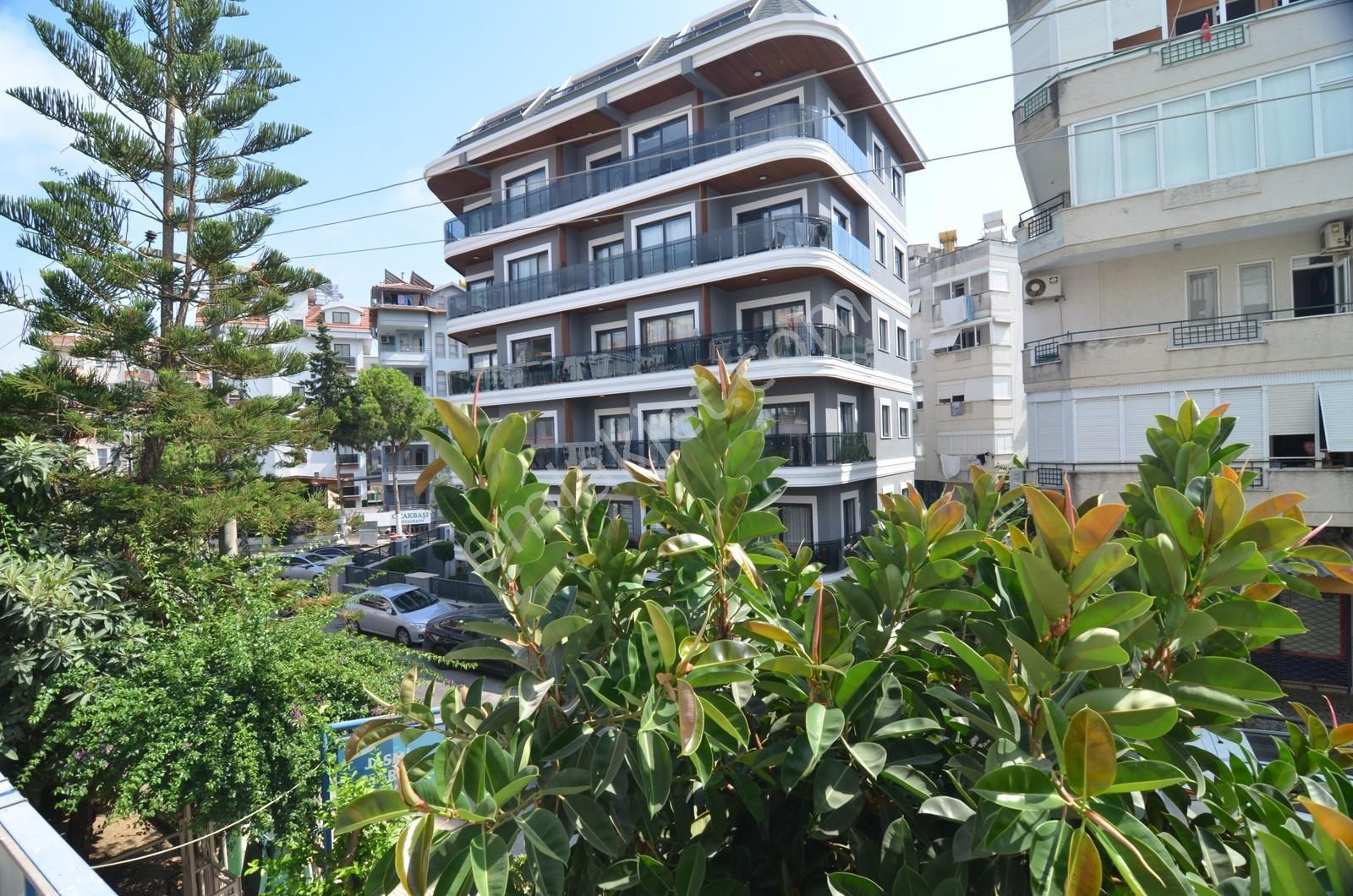 Alanya Güller Pınarı Mahallesi Satılık 3+1 Ayrı Mutfak Daire - Görsel 12