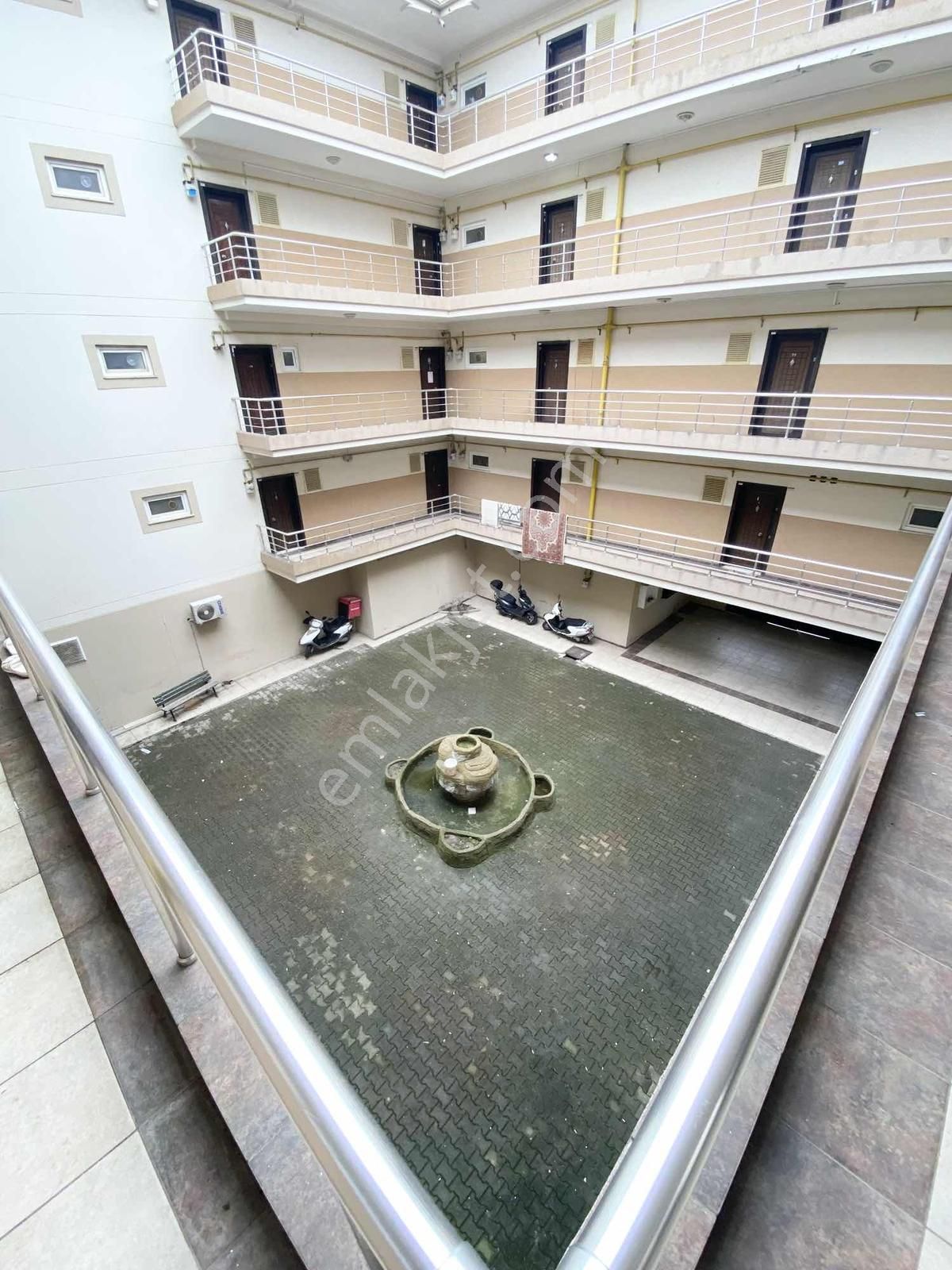 Şekerler Emlak'tan Hilton 3'te Kiralık Eşyalı Ara Kat Daire - Görsel 7