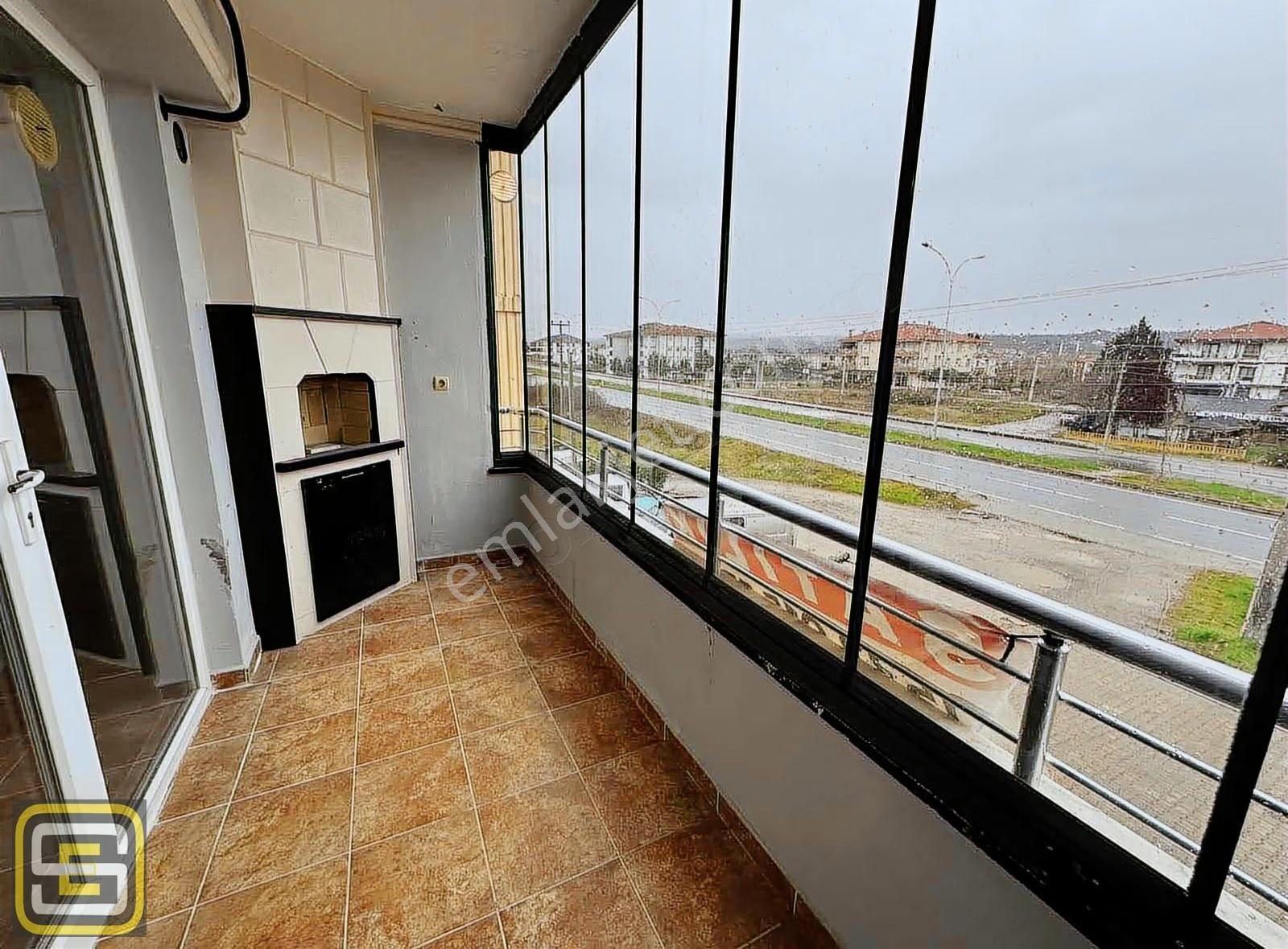 Denize Ve Çarşıya Yakın Ara Kat 3+1 150 M2 Mutfak Ayrı Daire - Görsel 27