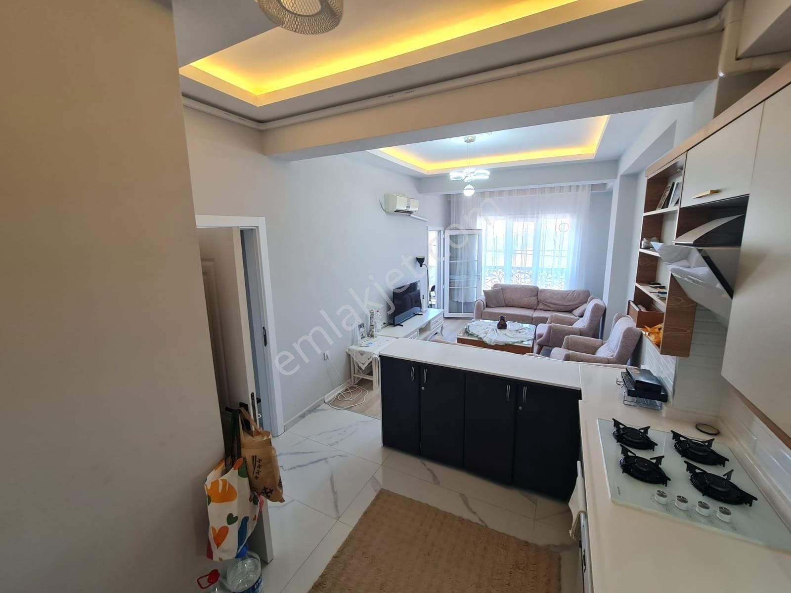 Yiğit'ten Kadıköy'de 2+1 Amerikan Mutfak Doğalgaz Kombili Daire - Görsel 5