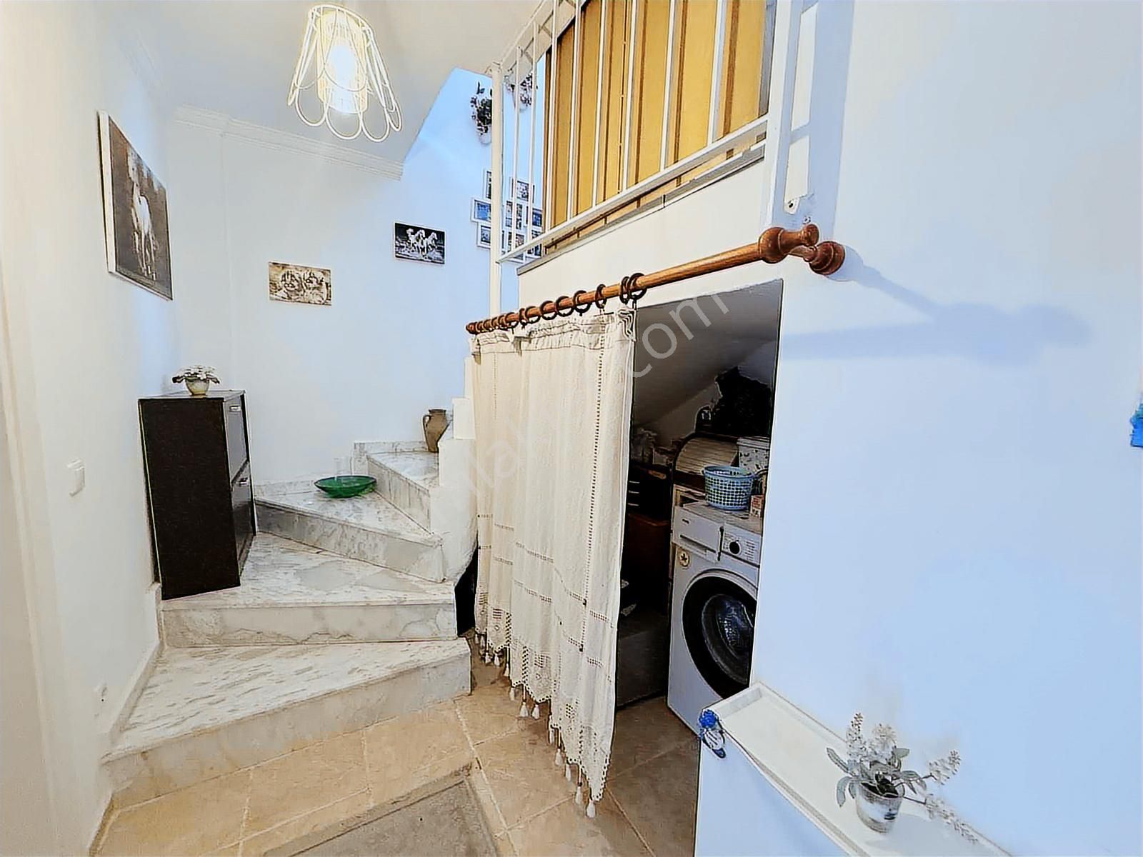 Bodrum Günbatımı Sitesinde Deniz Manzaralı, 3+1 Müstakil Ev - Görsel 26