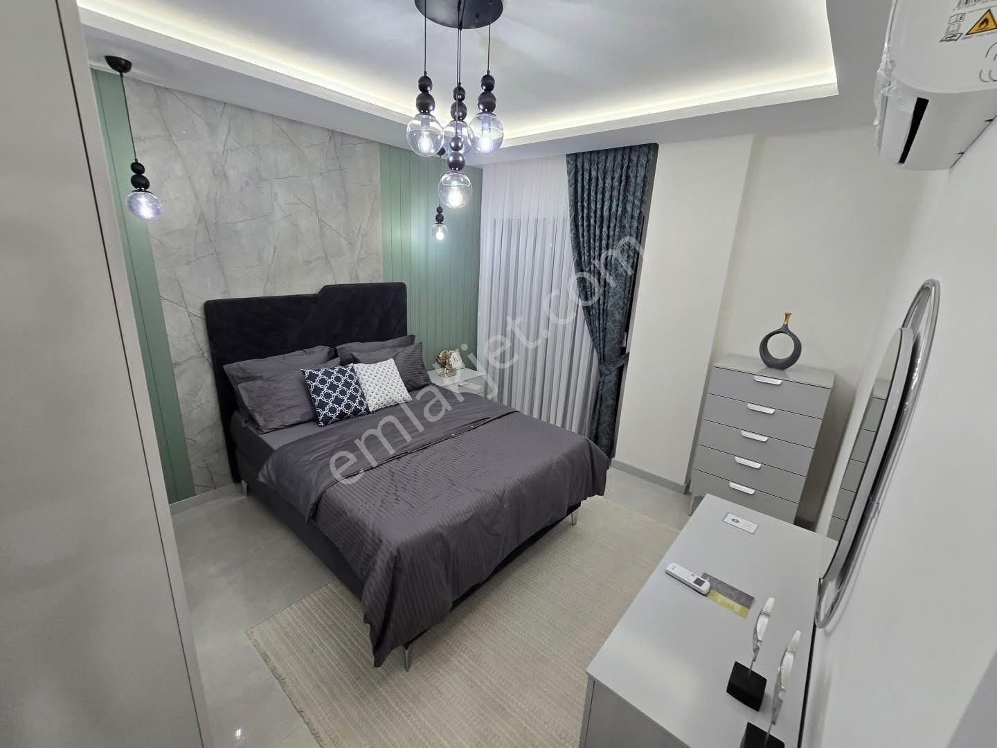 Efeler’de Tam Müstakil , Köşe Konum Havuzlu , Full Eşyalı Ekstra Lüks Villa - Görsel 24