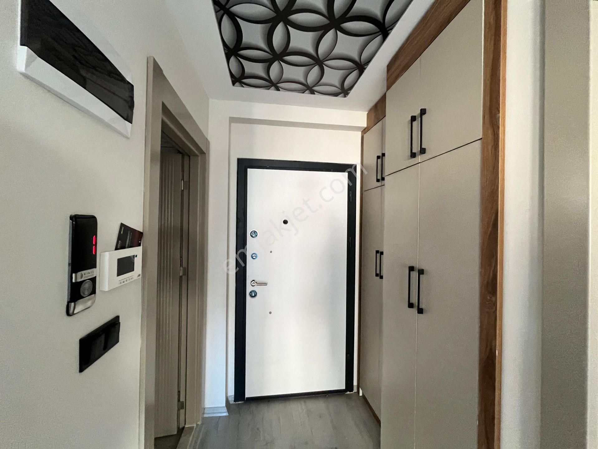 Kanal Boyunda , Şık Tasarımlı Sıfır 2+1 Daire - Görsel 15