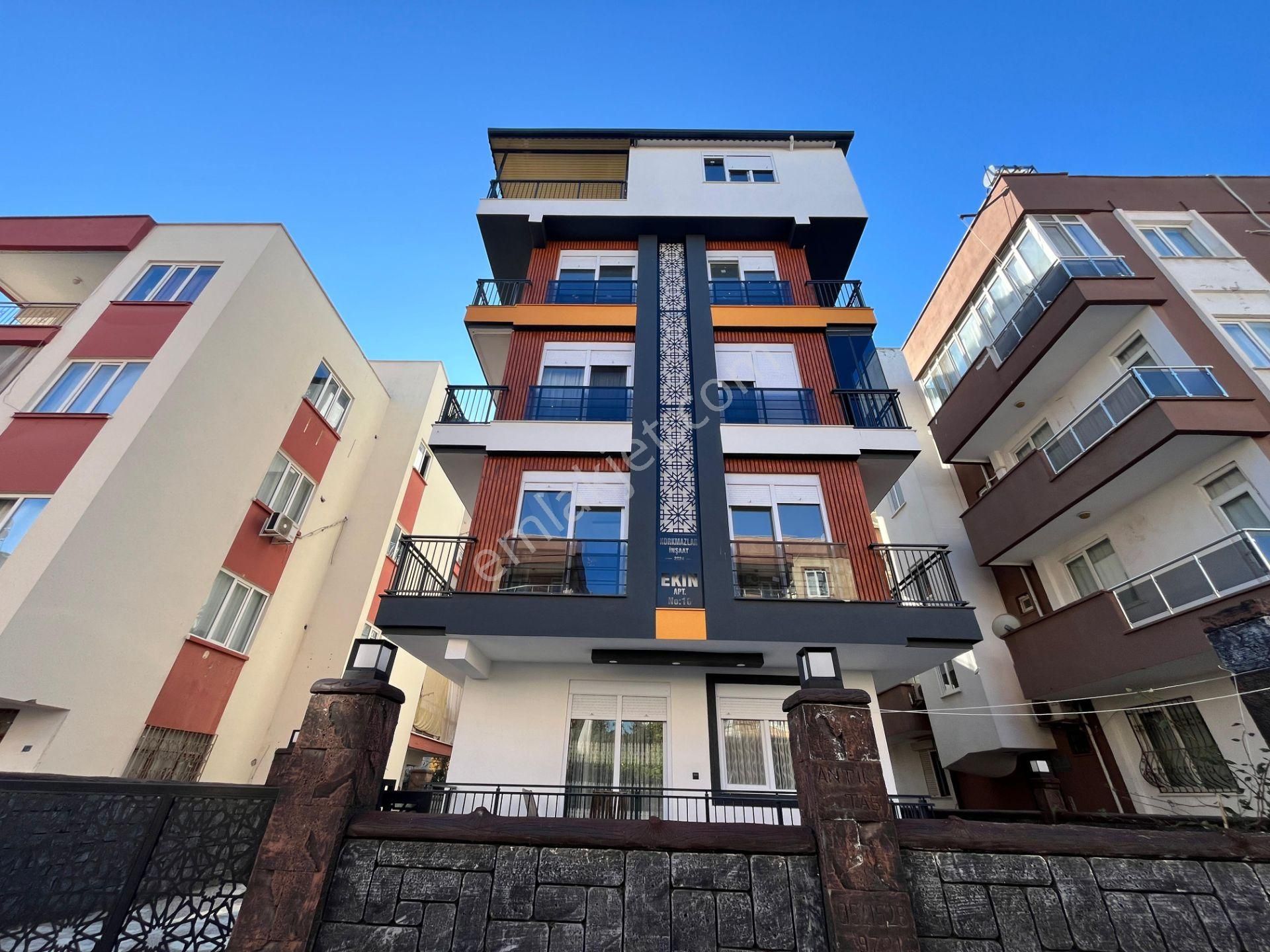 Kanal Boyunda , Şık Tasarımlı Sıfır 2+1 Daire - Görsel 22