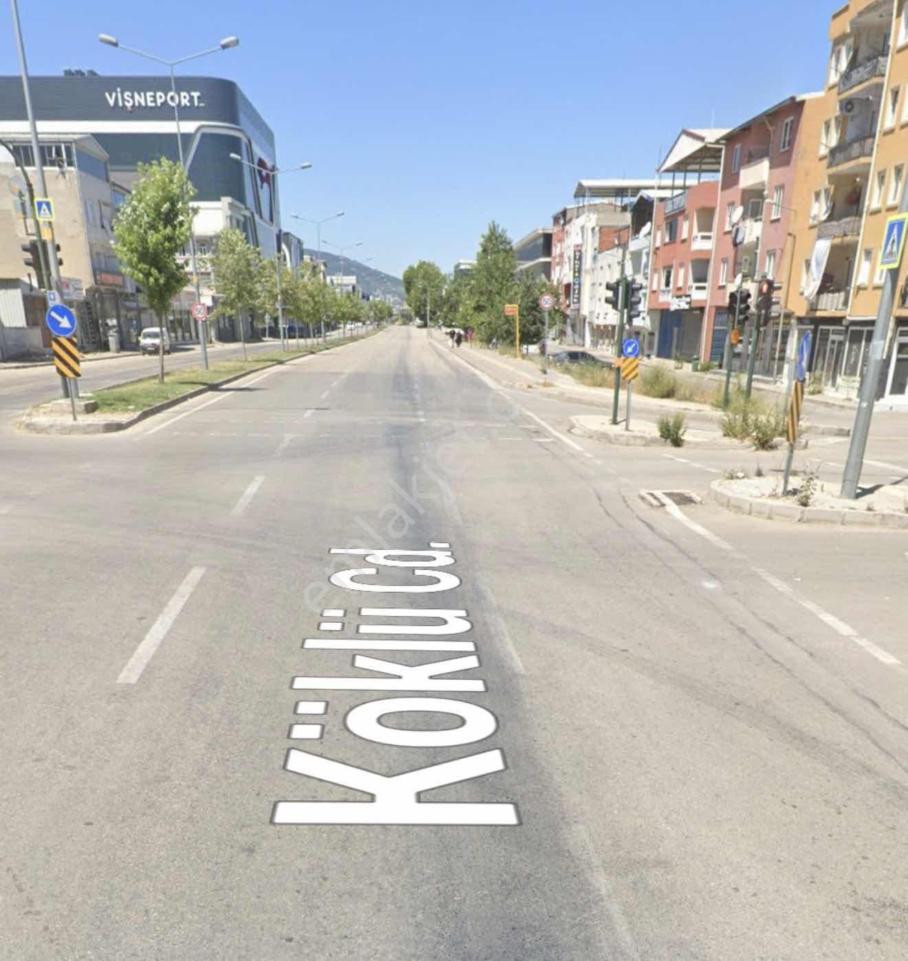 Vişne Köklü Cad. 130 M2 Ticari İmarlı Arsa