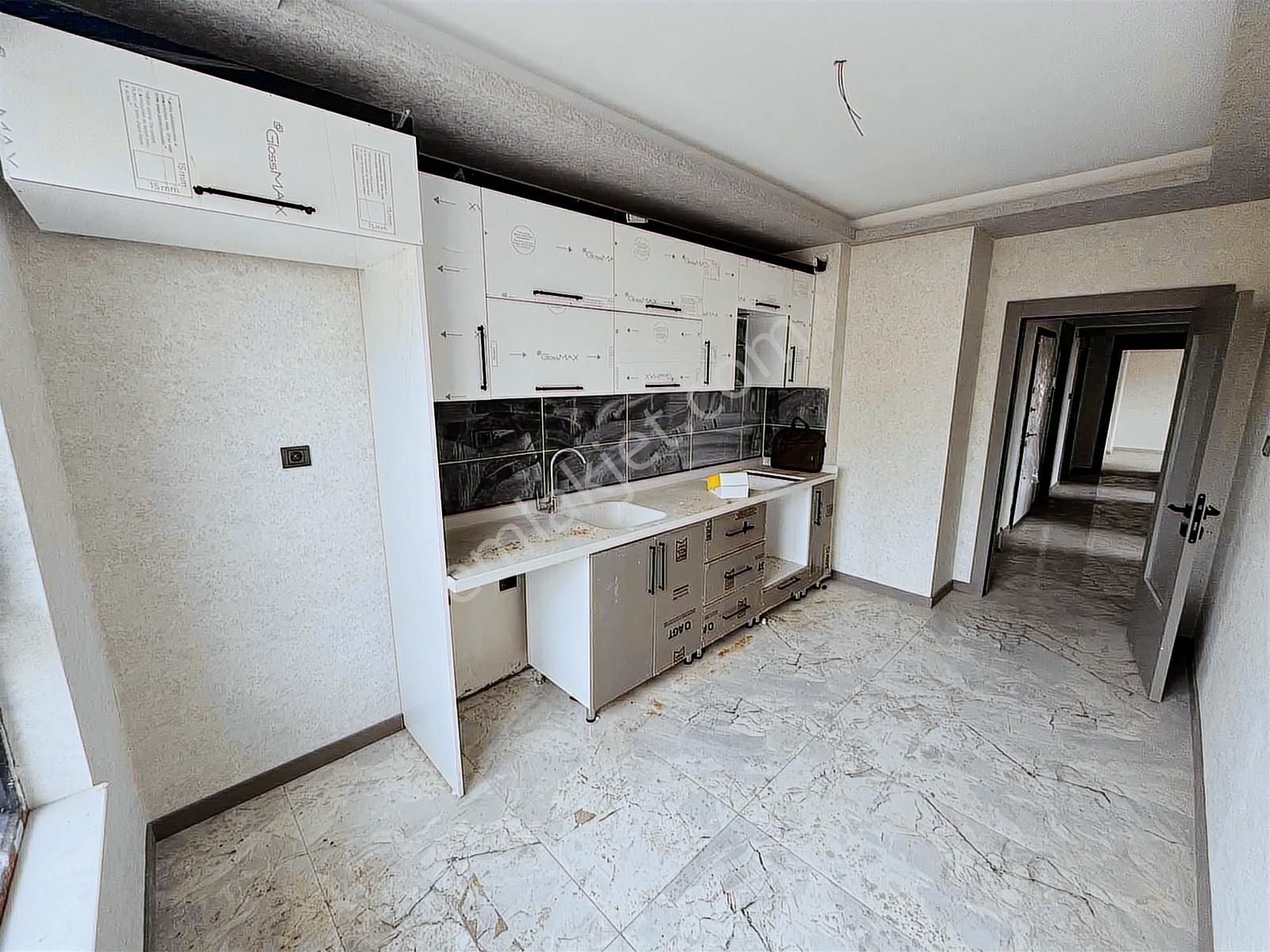 3.katta 3+1 110m2 Full Yapılı Krediye Uygun İskanlı Fırsat Daire - Görsel 3