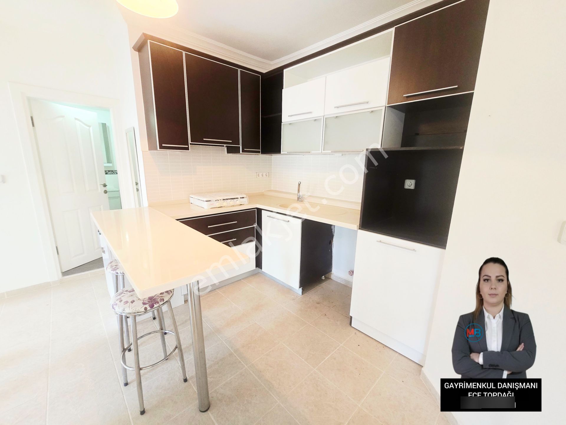 Didimde Satılık 2+1 Site İçerisinde Havuzlu Güvenlikli Orta Kat Daire ! - Görsel 8