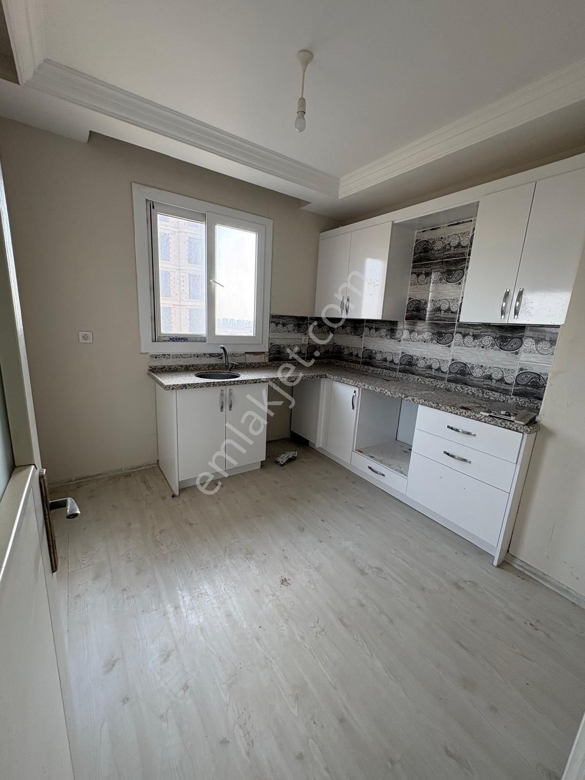 Sarıçam Gültepede 2+1 Kapalı Mutfak