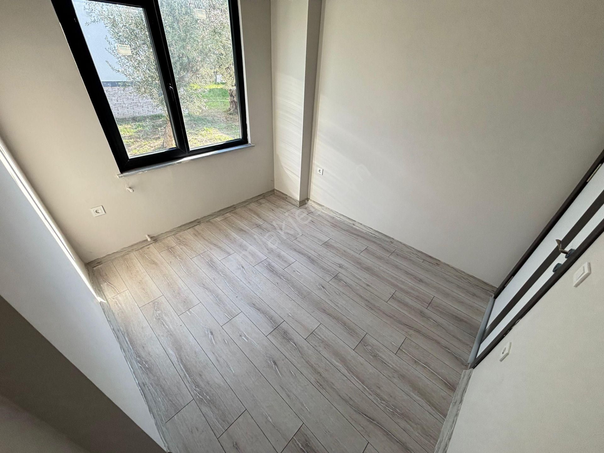 Yiğit'ten Küçükkuyu'da 2+1 Site İçerisinde Ayrı Mutfaklı Daire - Görsel 25