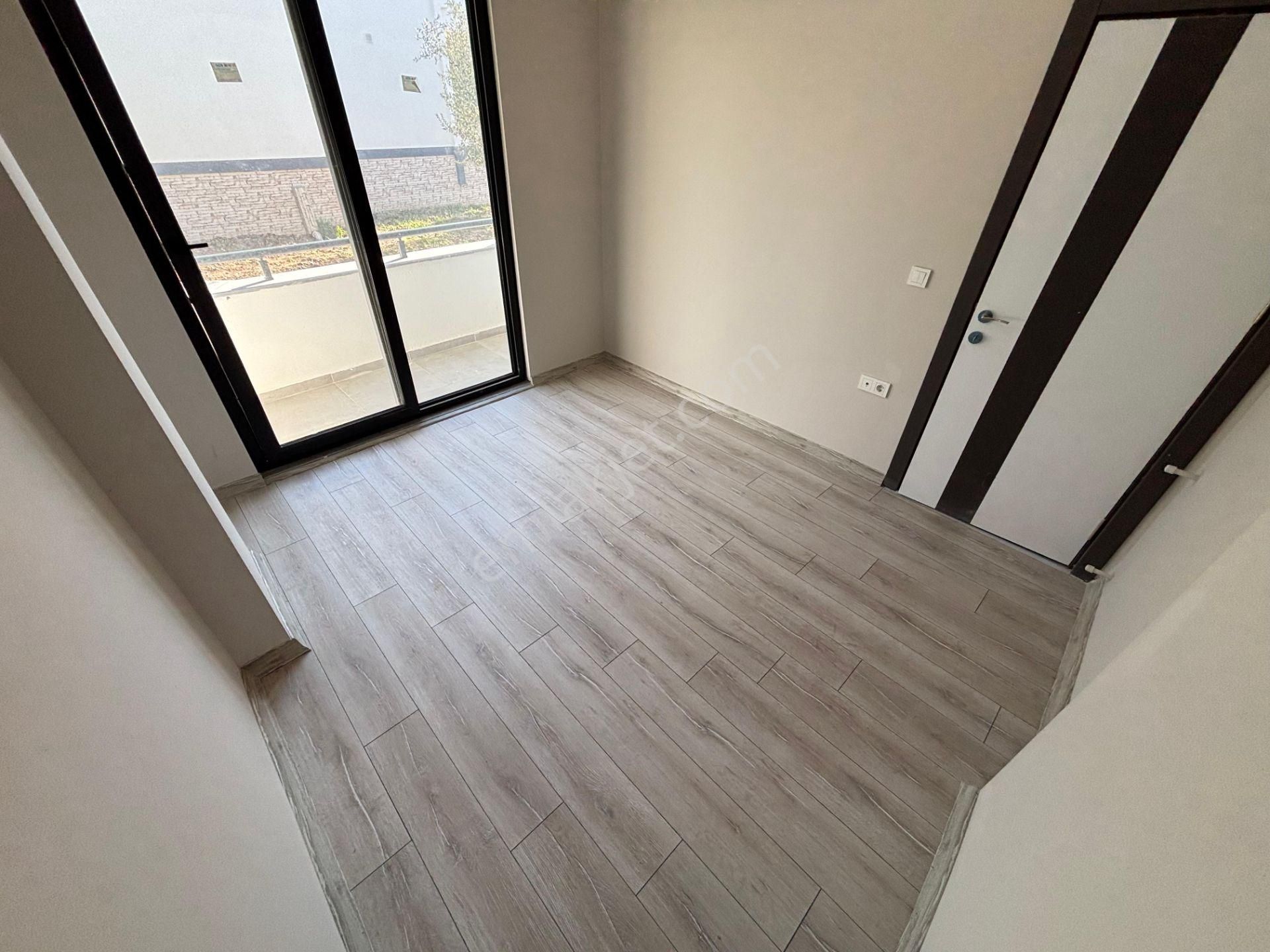 Yiğit'ten Küçükkuyu'da 2+1 Site İçerisinde Ayrı Mutfaklı Daire - Görsel 8