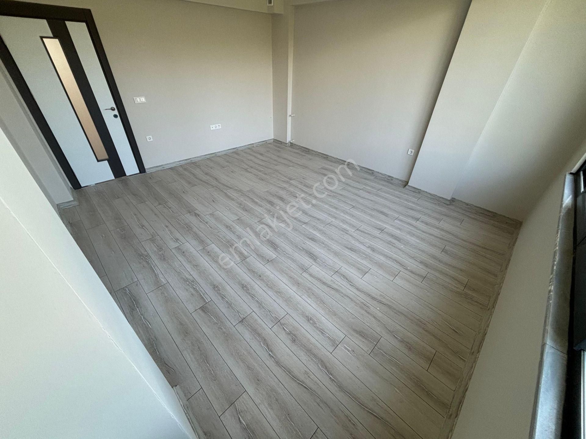 Yiğit'ten Küçükkuyu'da 2+1 Site İçerisinde Ayrı Mutfaklı Daire - Görsel 23