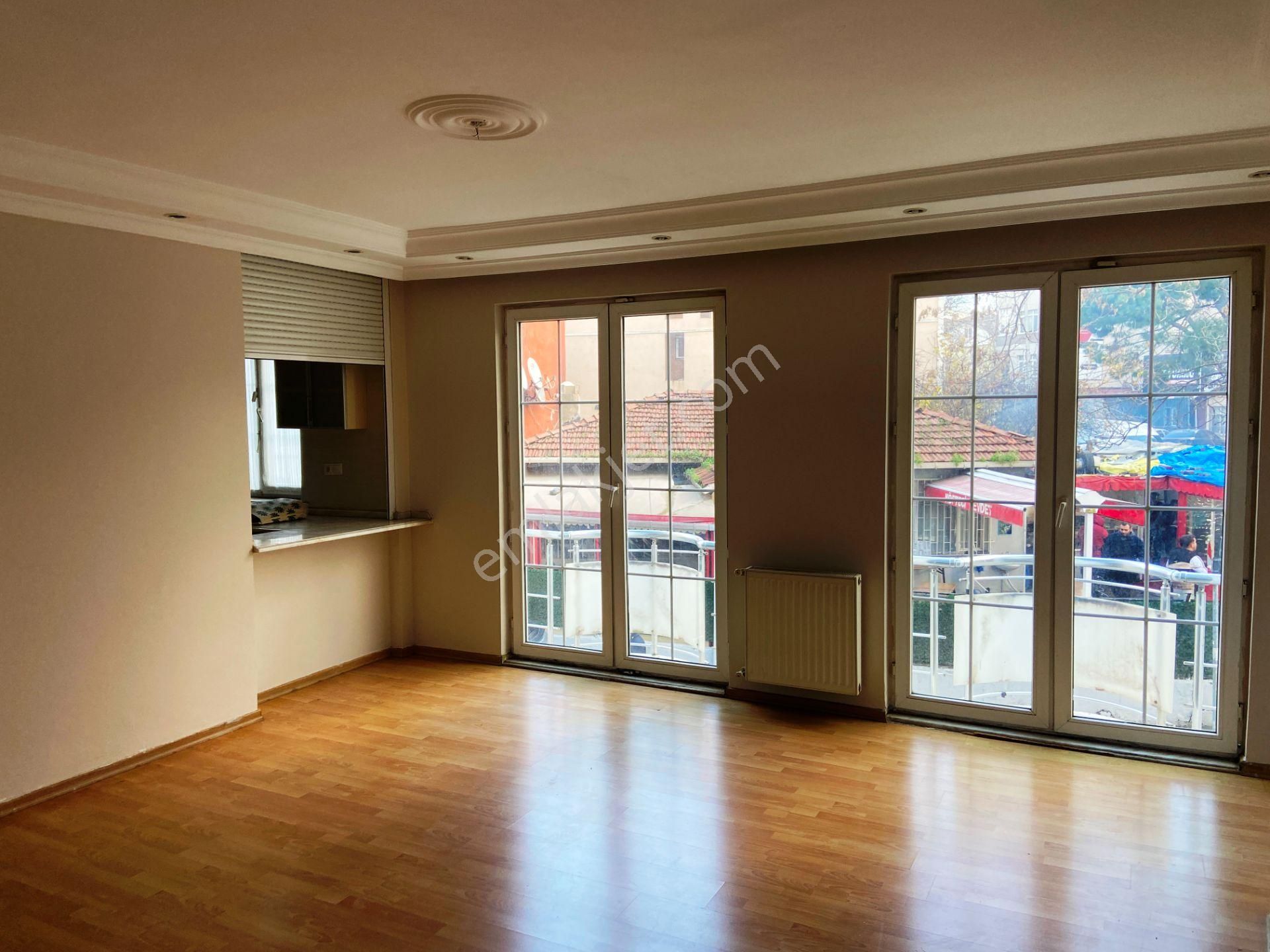 Çevik 'ten İçerenköyde Deprem Sonrası Kiralık 2+1 Daire.