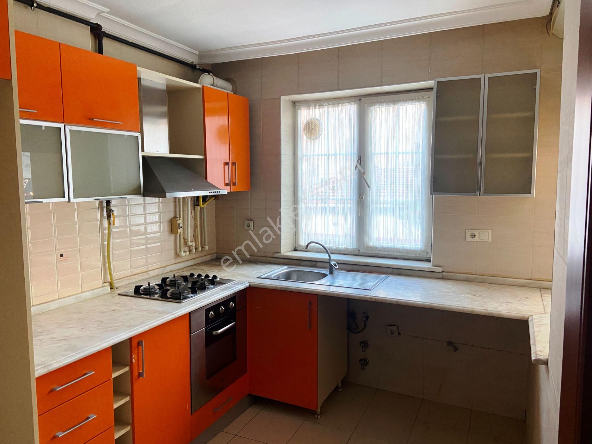 Çevik 'ten İçerenköyde Deprem Sonrası Kiralık 2+1 Daire. - Görsel 17