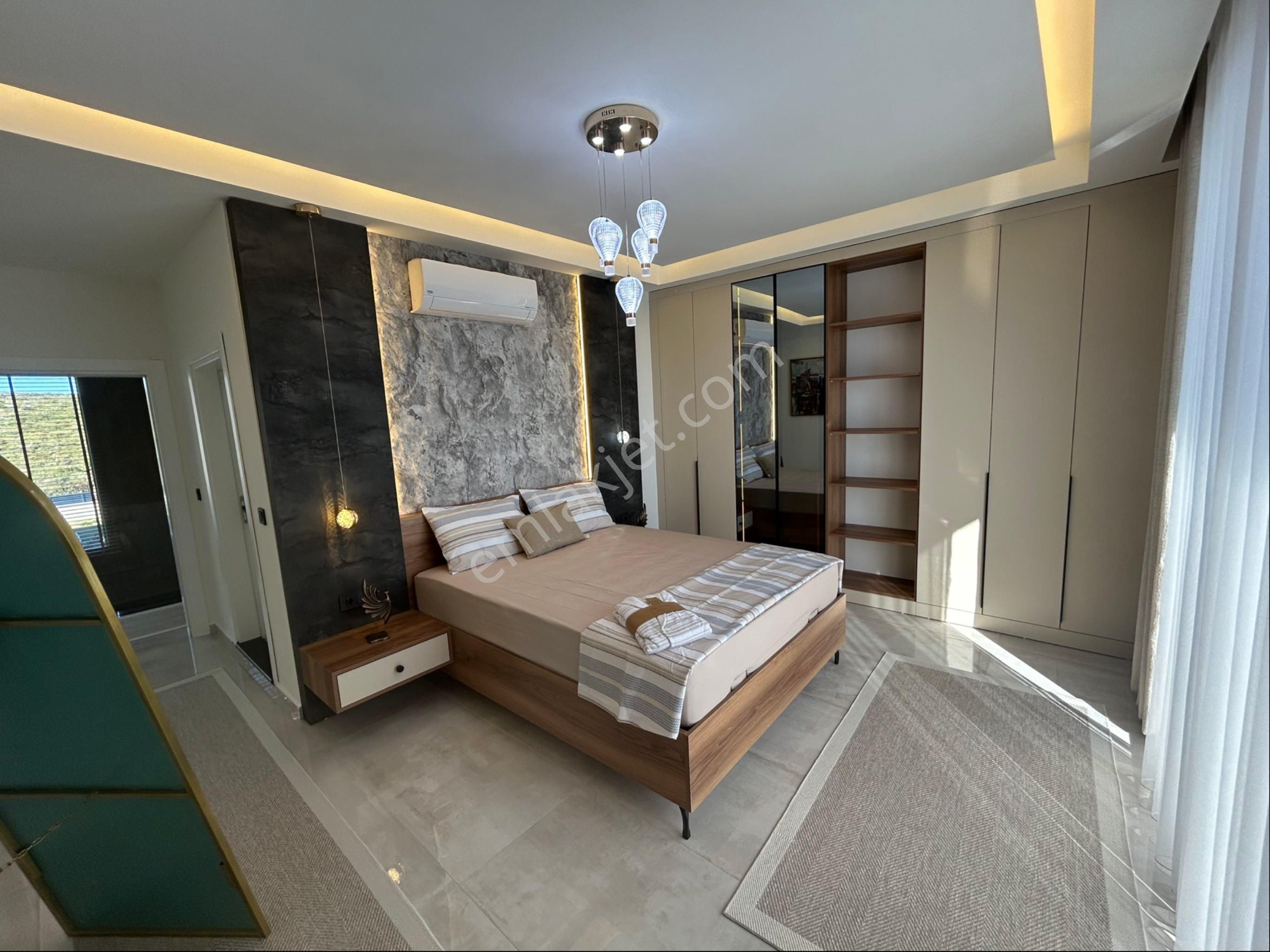 Didimde Satılık 4+1 Lüks Villa - Görsel 24