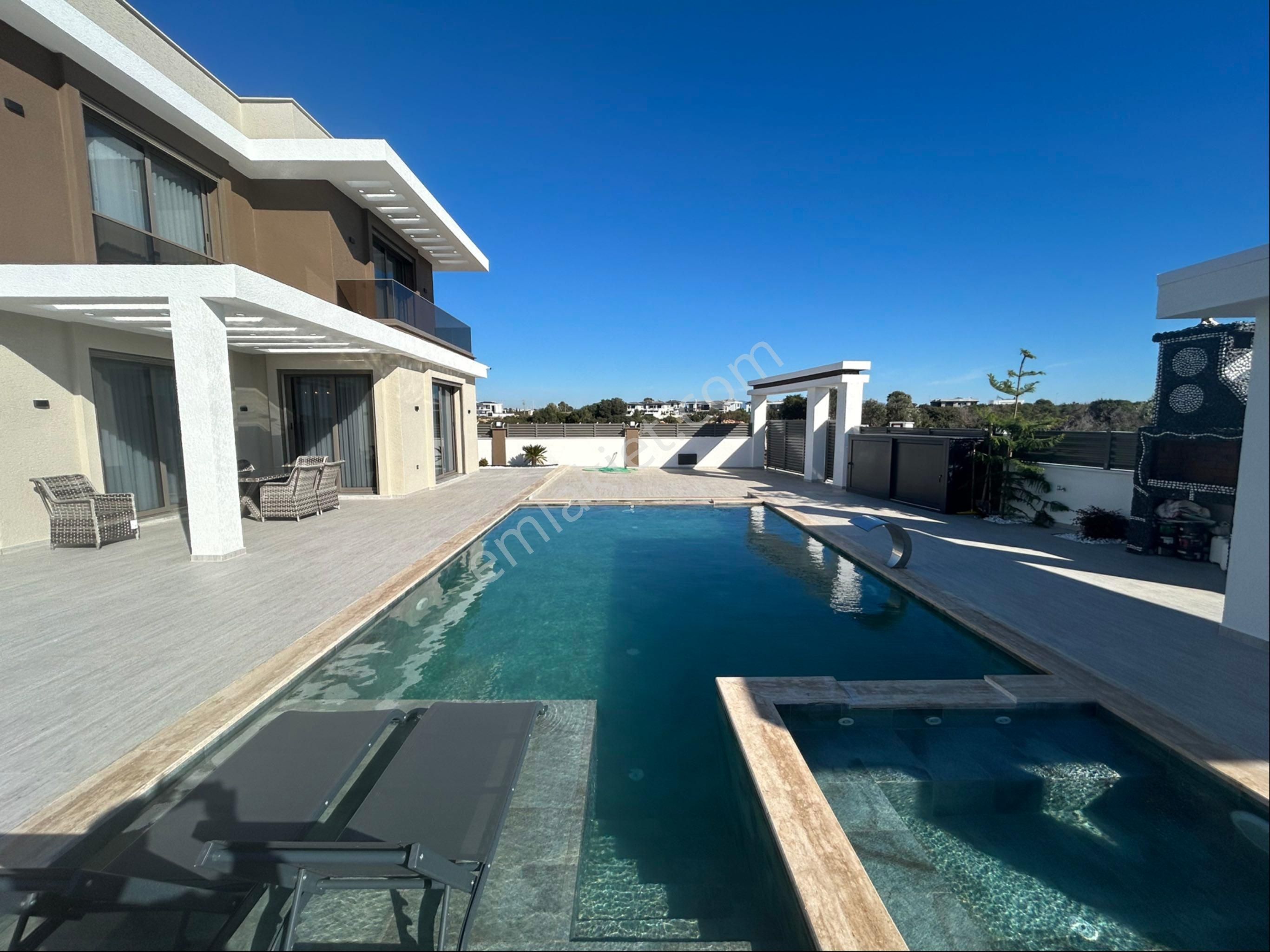 Didimde Satılık 4+1 Lüks Villa - Görsel 4