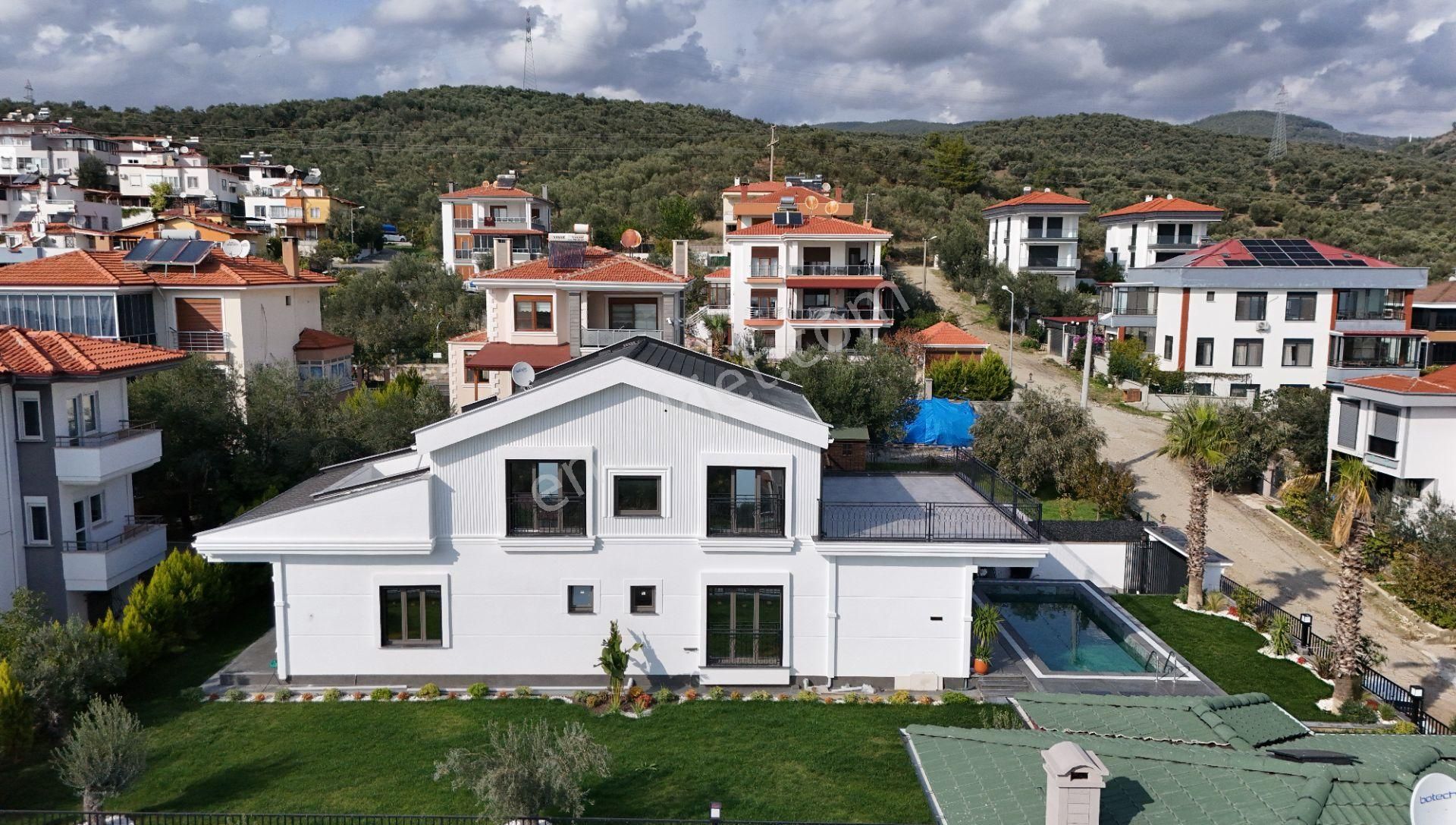 Yiğitten Altınoluk Narlıda Denize 300 Metre Ultra Lüks 4+1 Villa - Görsel 33