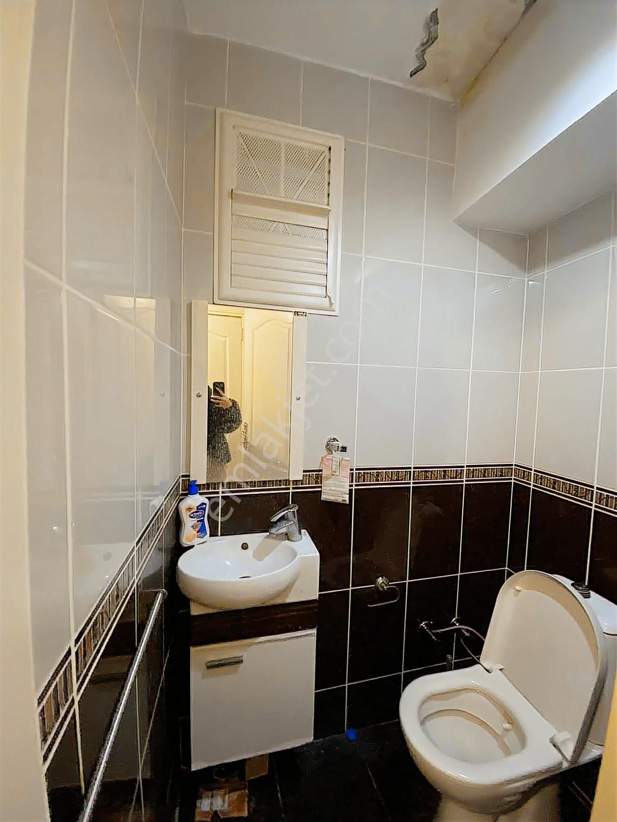 Cevdetpasa Ana Caddede Temiz Bakımlı Eşyalı 3+1 Satılık Daire - Görsel 13