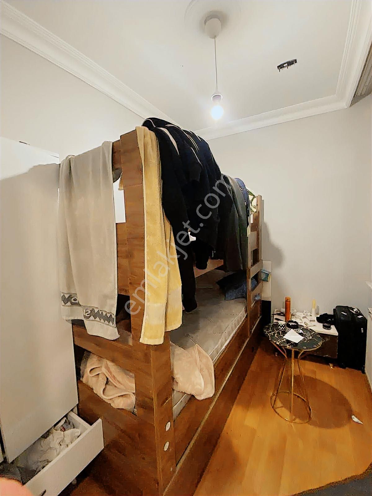 Cevdetpasa Ana Caddede Temiz Bakımlı Eşyalı 3+1 Satılık Daire - Görsel 11