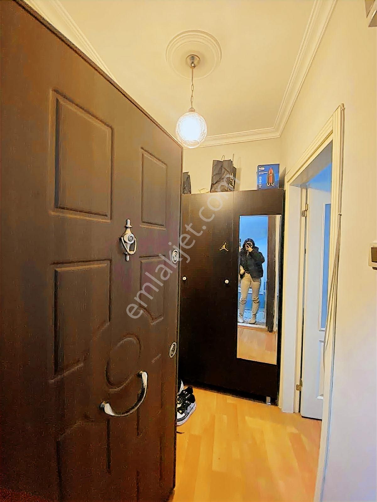 Cevdetpasa Ana Caddede Temiz Bakımlı Eşyalı 3+1 Satılık Daire - Görsel 22