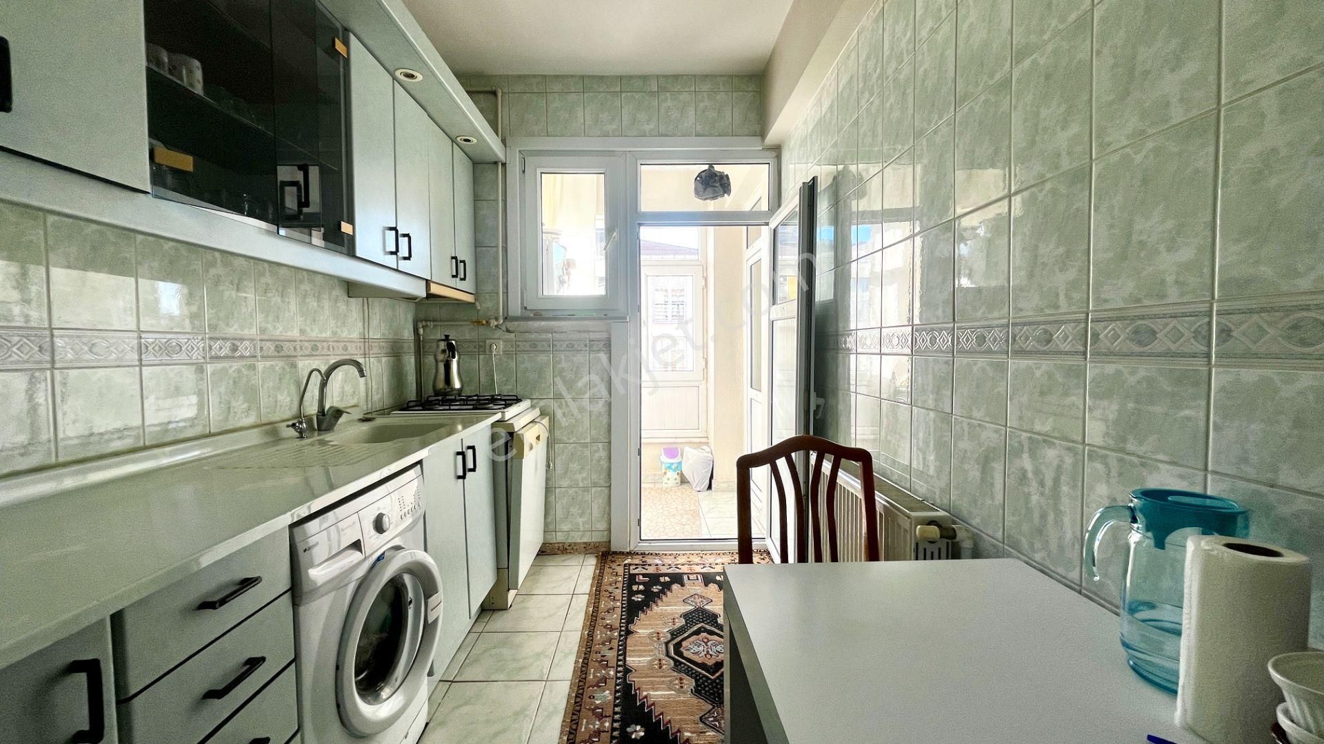 Ümraniye Ihlamurkuyu Mahallesi Satılık 2+1 Ara Kat Daire - Görsel 9