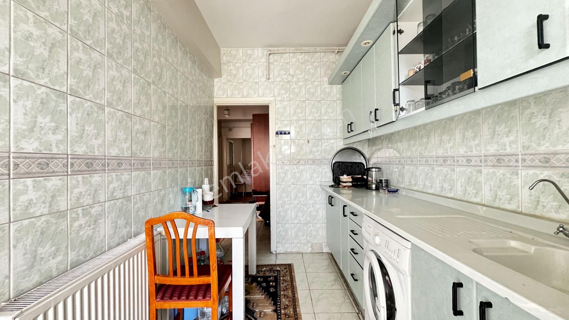 Ümraniye Ihlamurkuyu Mahallesi Satılık 2+1 Ara Kat Daire - Görsel 11