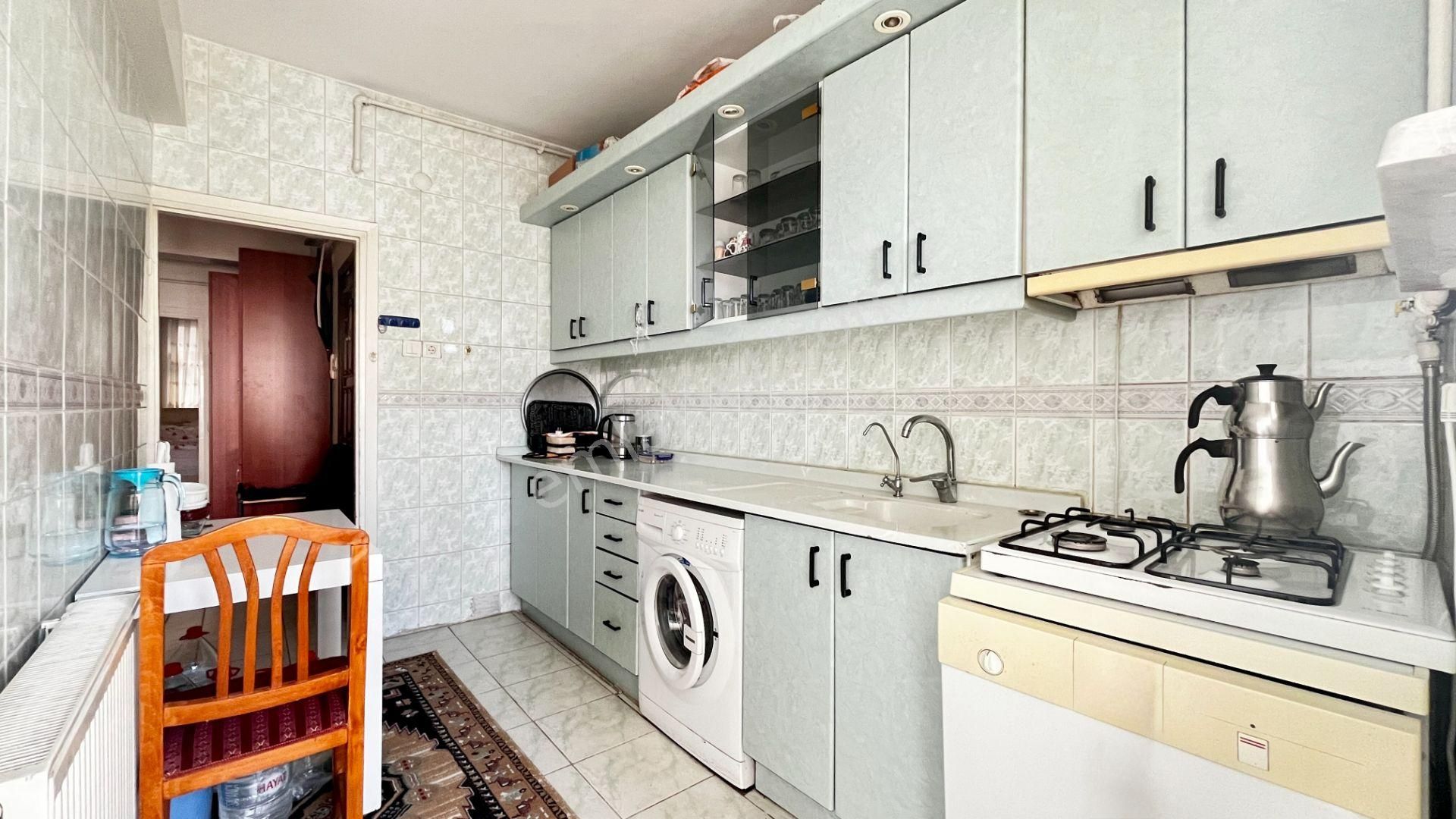 Ümraniye Ihlamurkuyu Mahallesi Satılık 2+1 Ara Kat Daire - Görsel 12