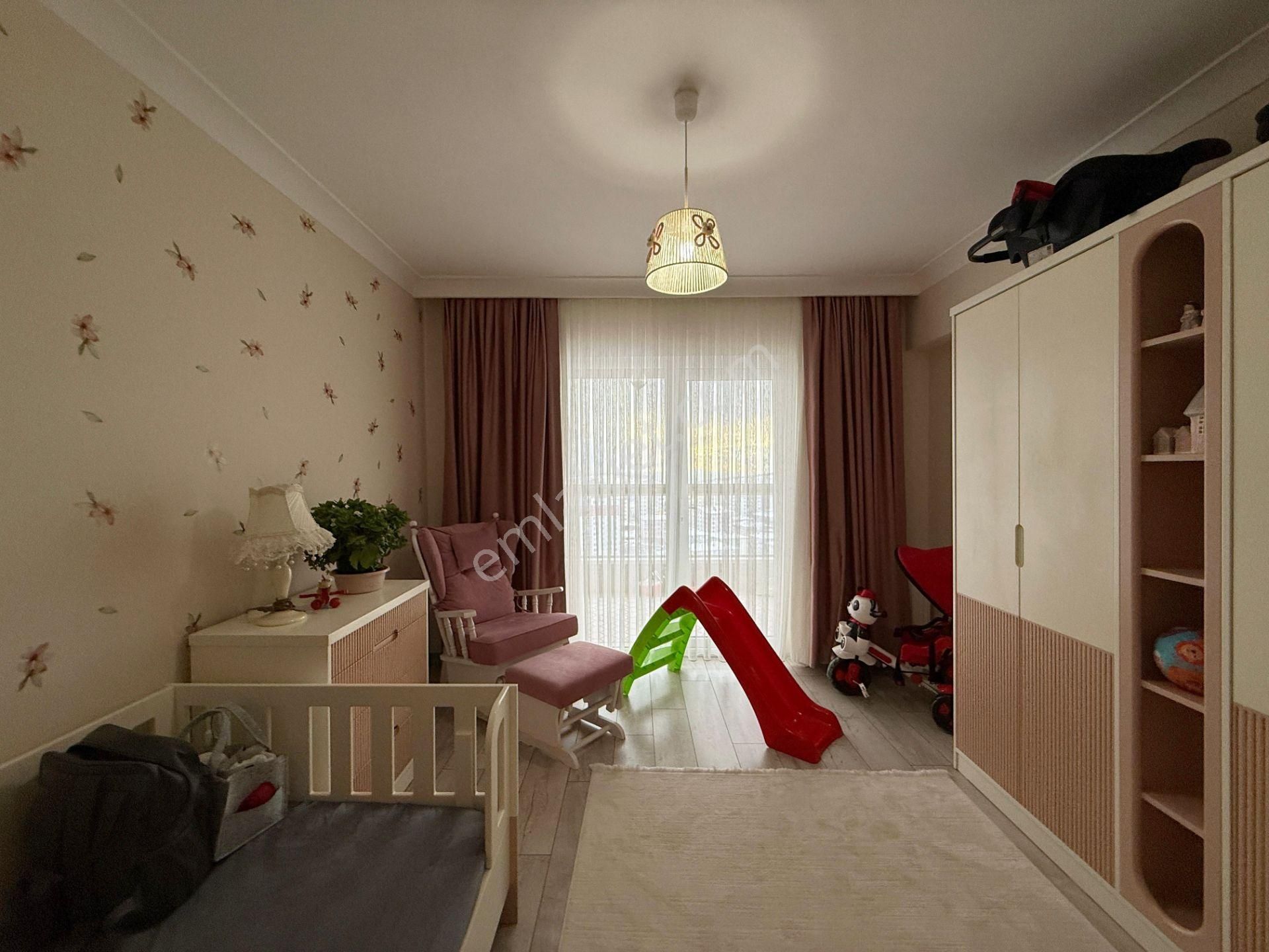 Öz.maşalllah.dan Sitte İcinde Geniş Balkonlu 3+1 Daire,, - Görsel 11