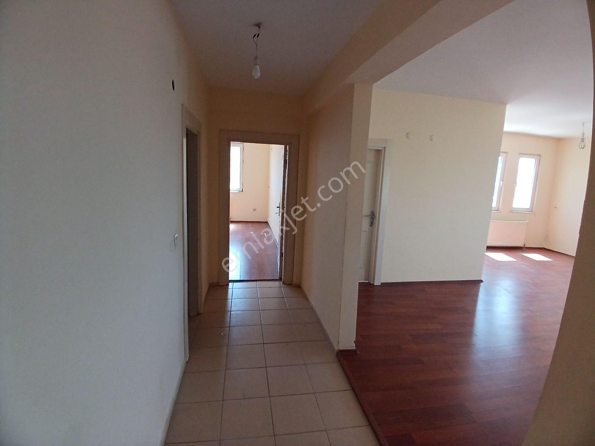 Polat Emlak...bahçeşehir 2.kısımda Kiralık 3+1 Daire - Görsel 6