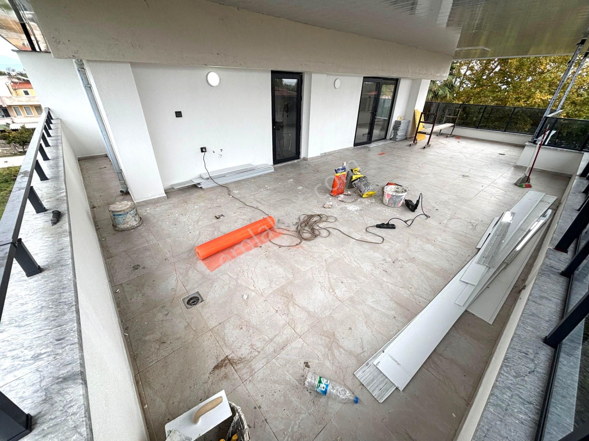 Yiğit'ten Güre'de 3+1 Denize 100 Metre Tripleks Lüks Villa - Görsel 12