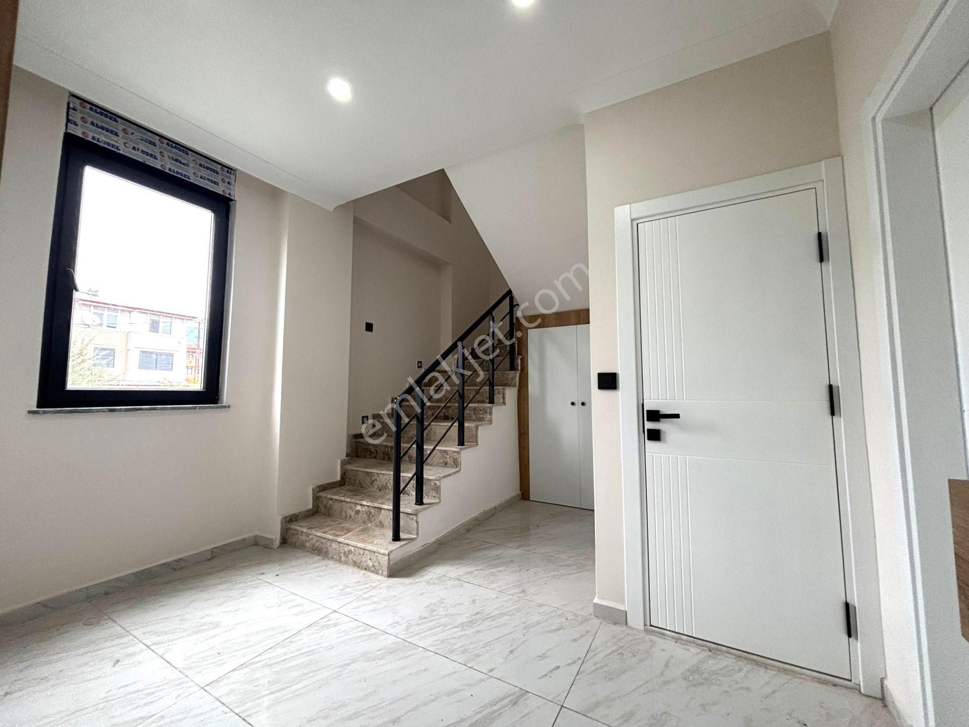 Yiğit'ten Güre'de 3+1 Denize 100 Metre Tripleks Lüks Villa - Görsel 29