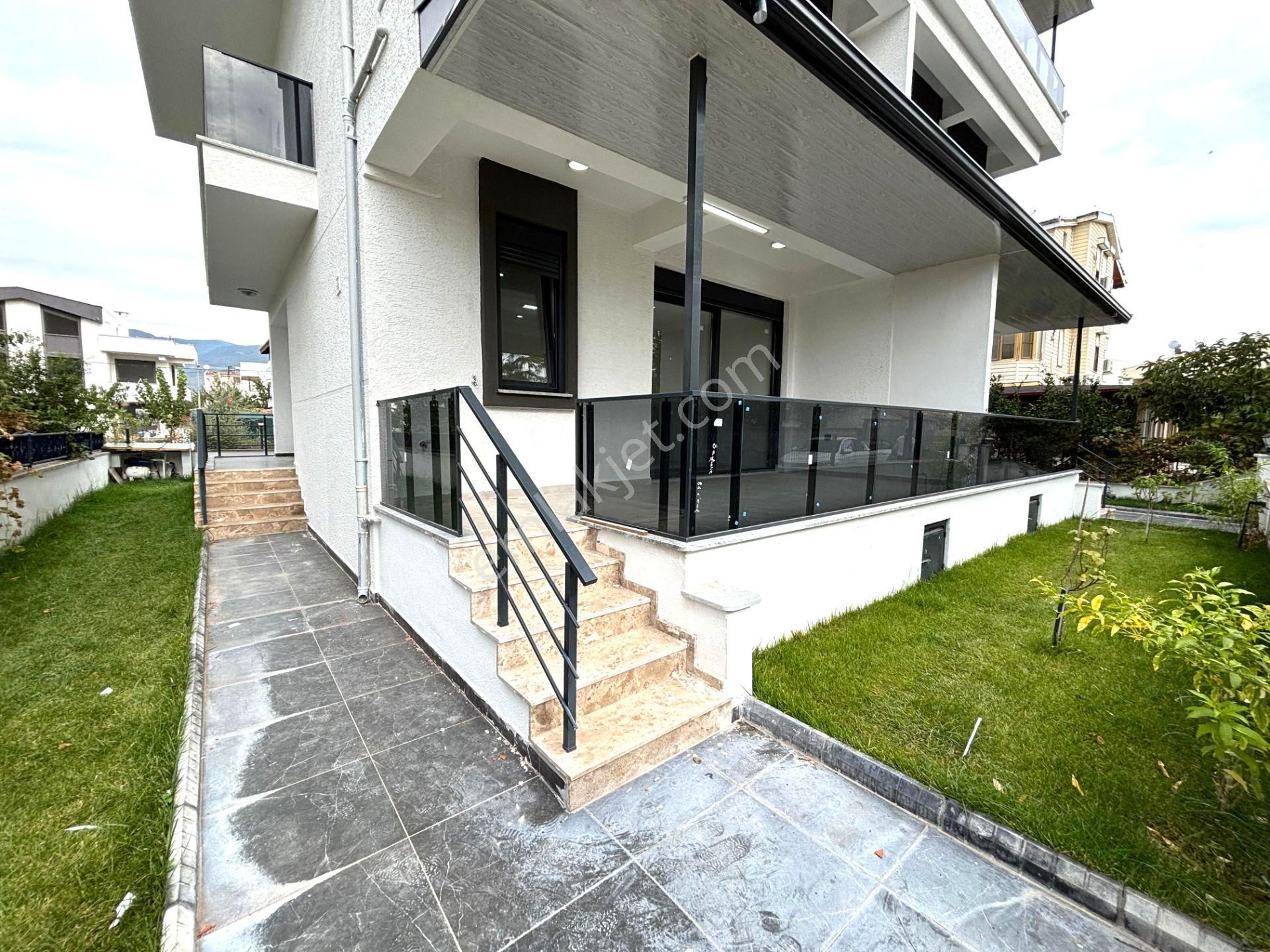 Yiğit'ten Güre'de 3+1 Denize 100 Metre Tripleks Lüks Villa - Görsel 28