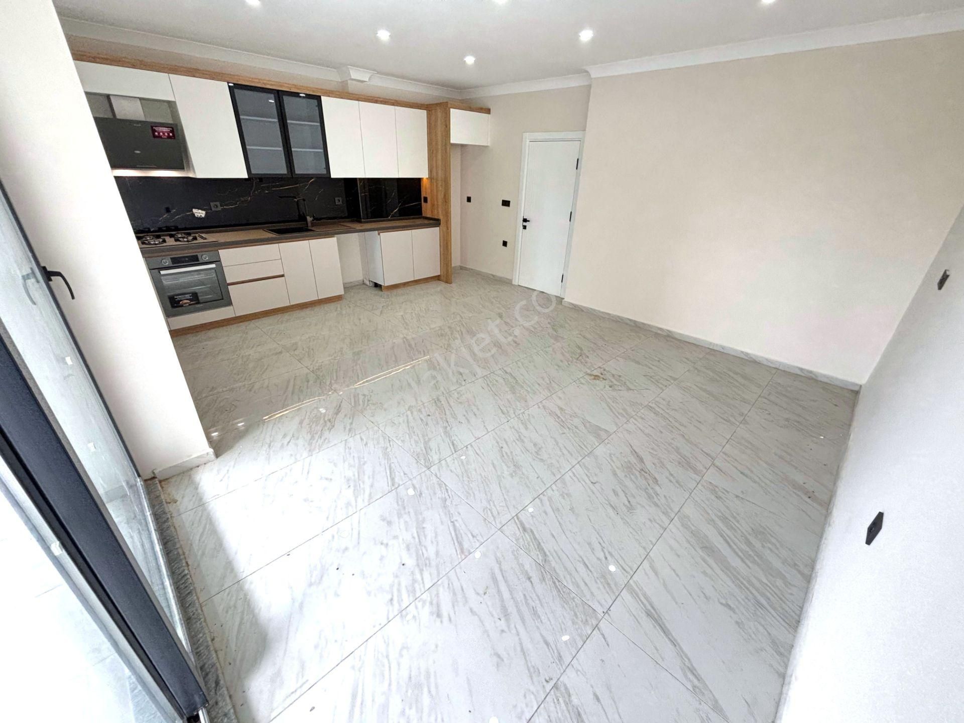 Yiğit'ten Güre'de 3+1 Denize 100 Metre Tripleks Lüks Villa - Görsel 8