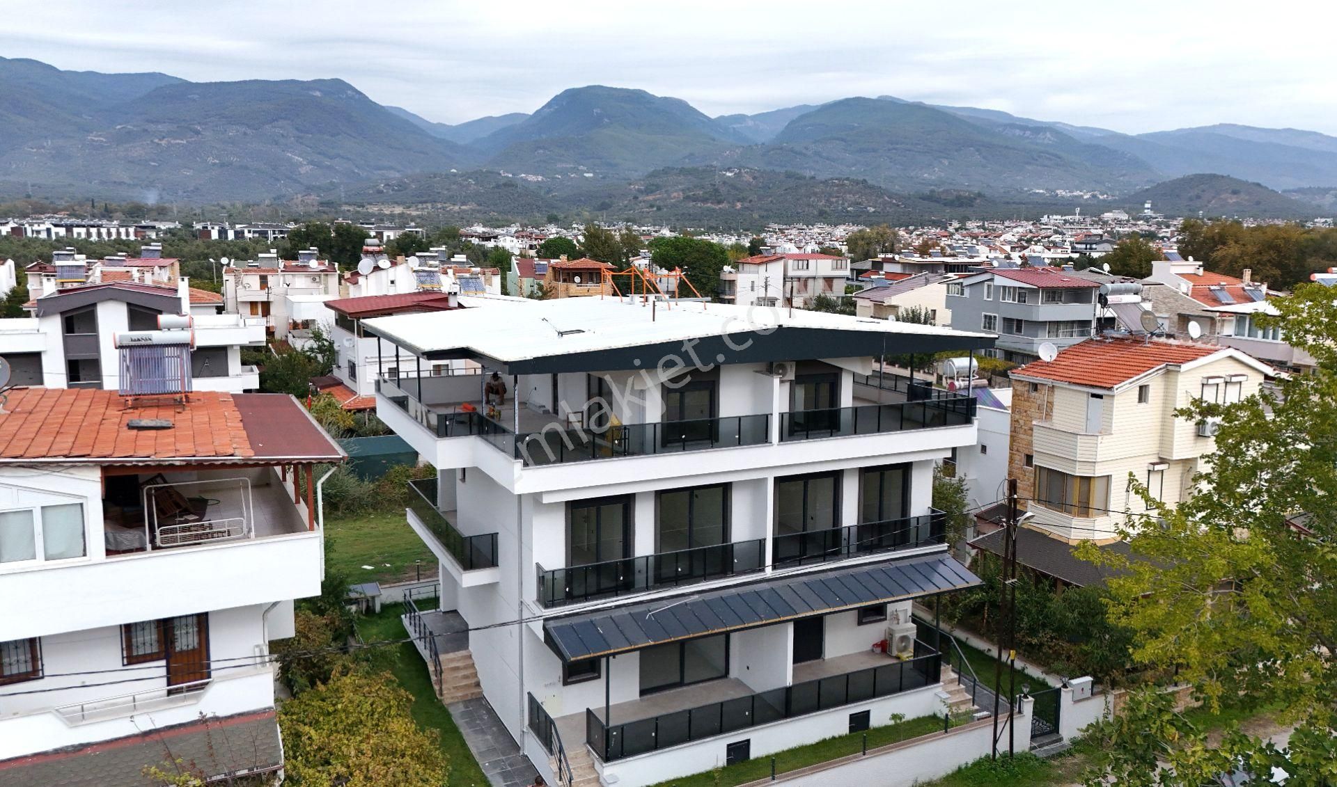 Yiğit'ten Güre'de 3+1 Denize 100 Metre Tripleks Lüks Villa - Görsel 34