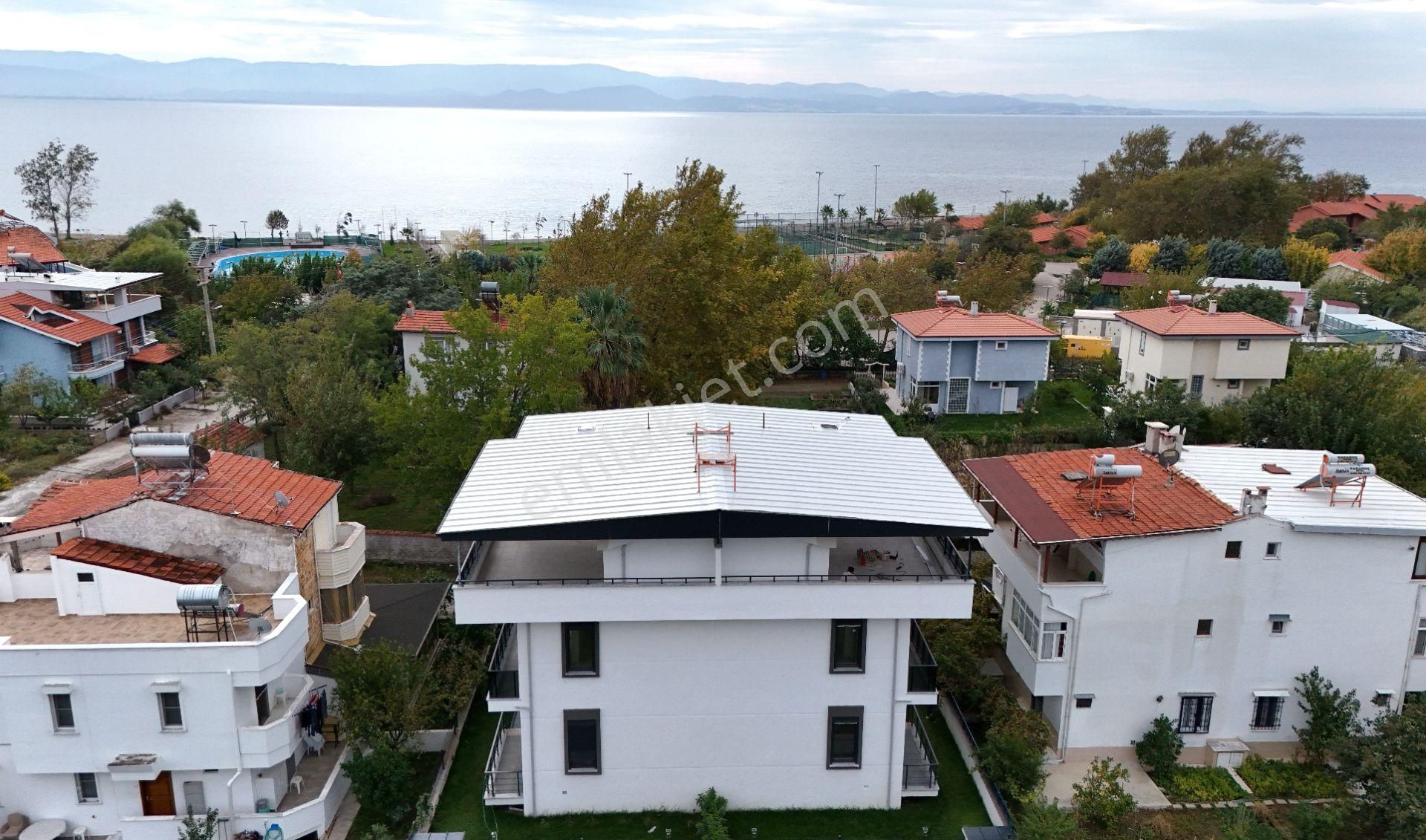 Yiğit'ten Güre'de 3+1 Denize 100 Metre Tripleks Lüks Villa - Görsel 3