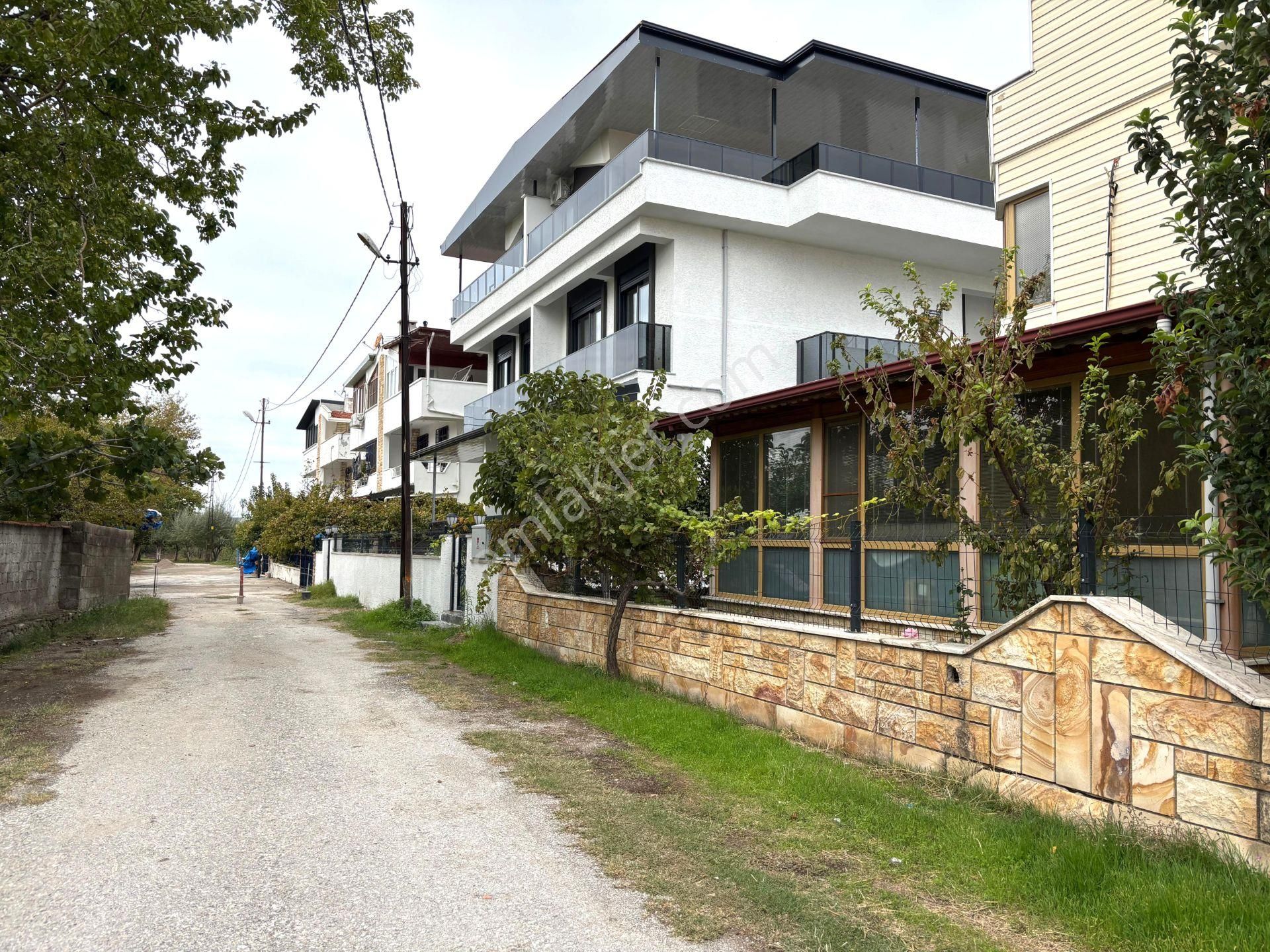 Yiğit'ten Güre'de 3+1 Denize 100 Metre Tripleks Lüks Villa - Görsel 14