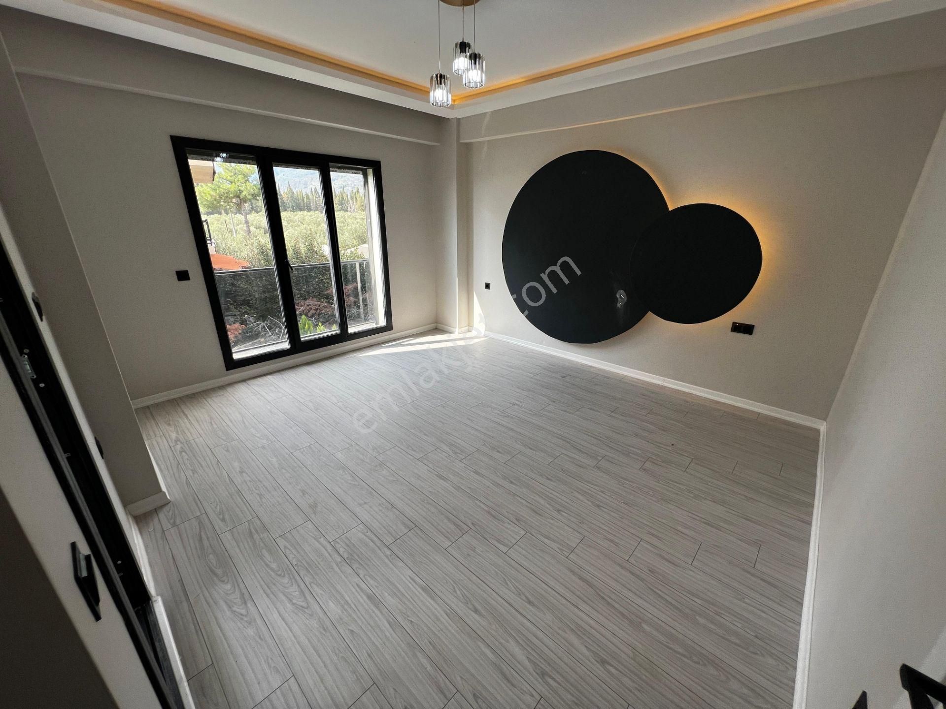 Yiğit'ten Kızılkeçilide Giyinme Odalı 4+1 Müstakil Havuzlu Villa - Görsel 10