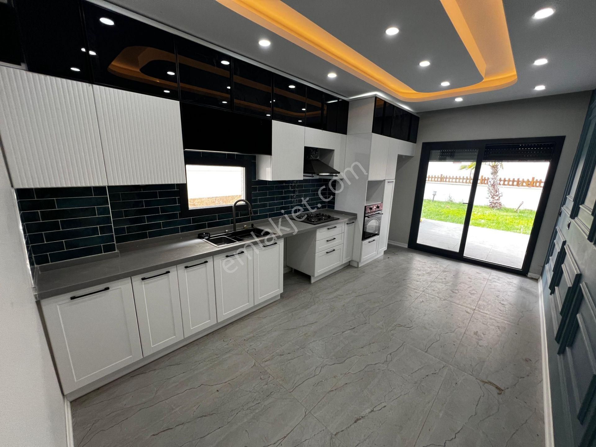 Yiğit'ten Kızılkeçilide Giyinme Odalı 4+1 Müstakil Havuzlu Villa - Görsel 8