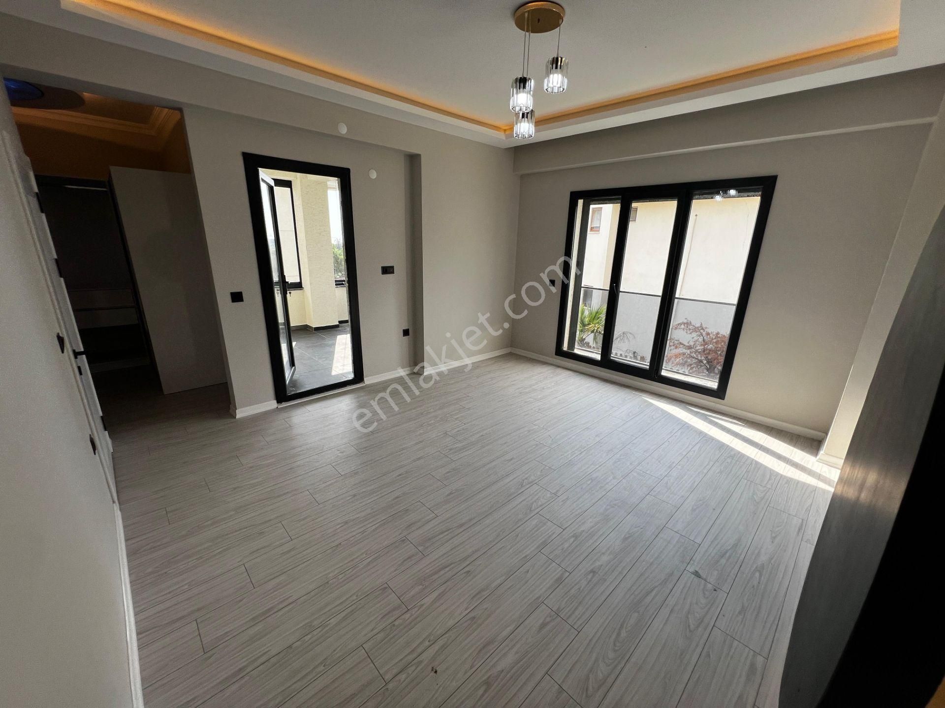 Yiğit'ten Kızılkeçilide Giyinme Odalı 4+1 Müstakil Havuzlu Villa - Görsel 12