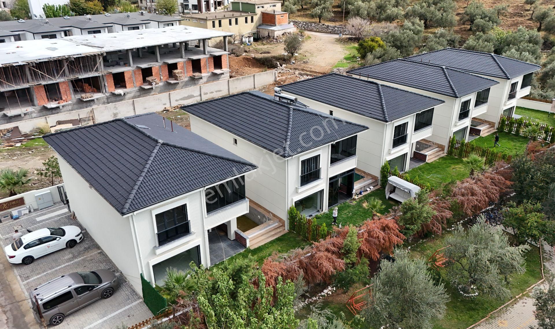 Yiğit'ten Kızılkeçilide Giyinme Odalı 4+1 Müstakil Havuzlu Villa - Görsel 2