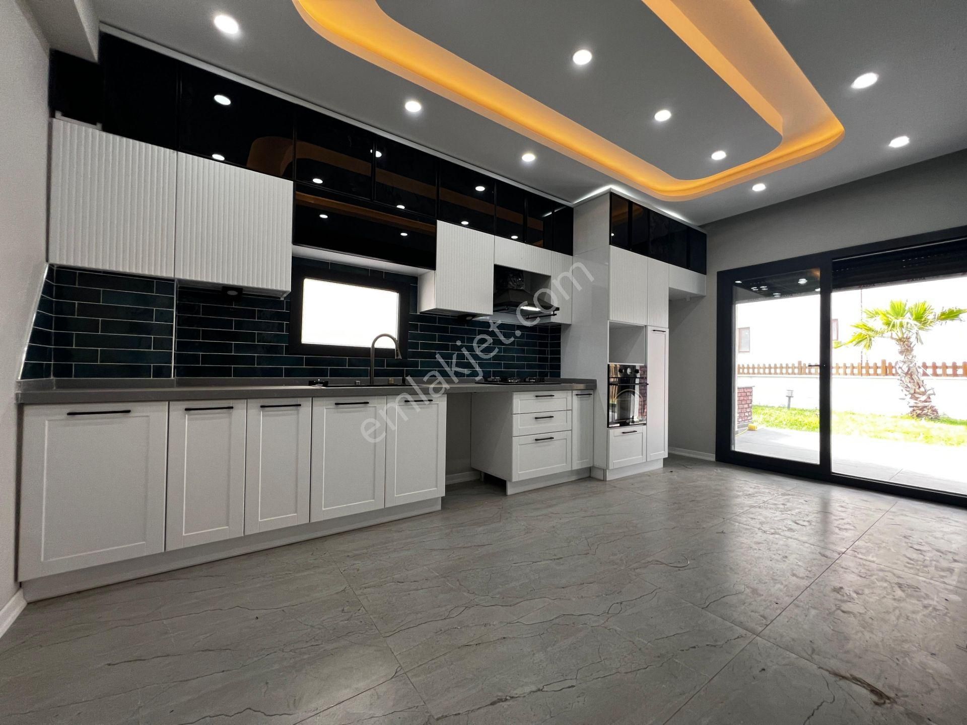 Yiğit'ten Kızılkeçilide Giyinme Odalı 4+1 Müstakil Havuzlu Villa - Görsel 7