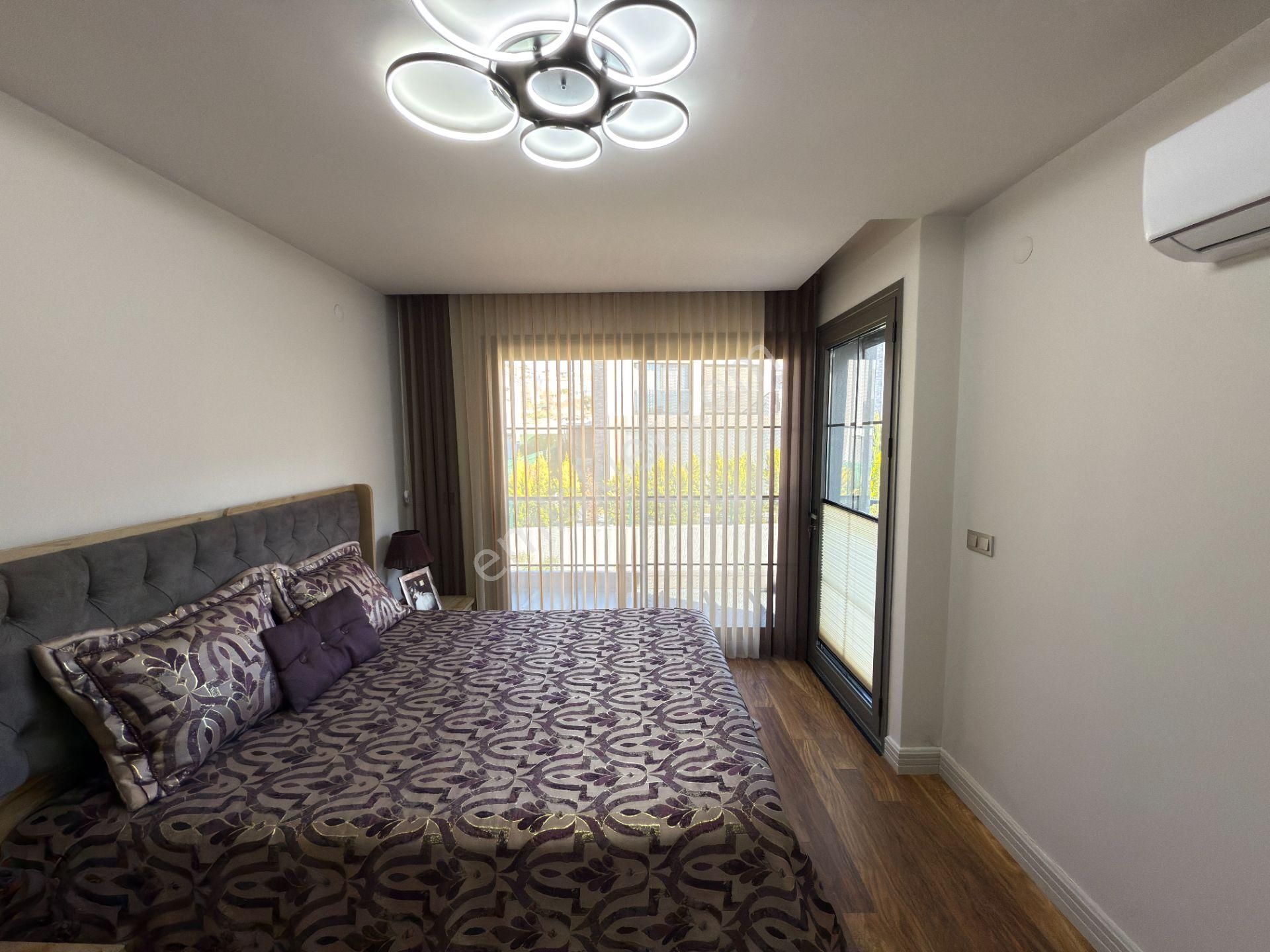 Kadınlar Denizinde, Özel Havuzlu, Denize Yakın 4+1 Lüks Villa - Görsel 22