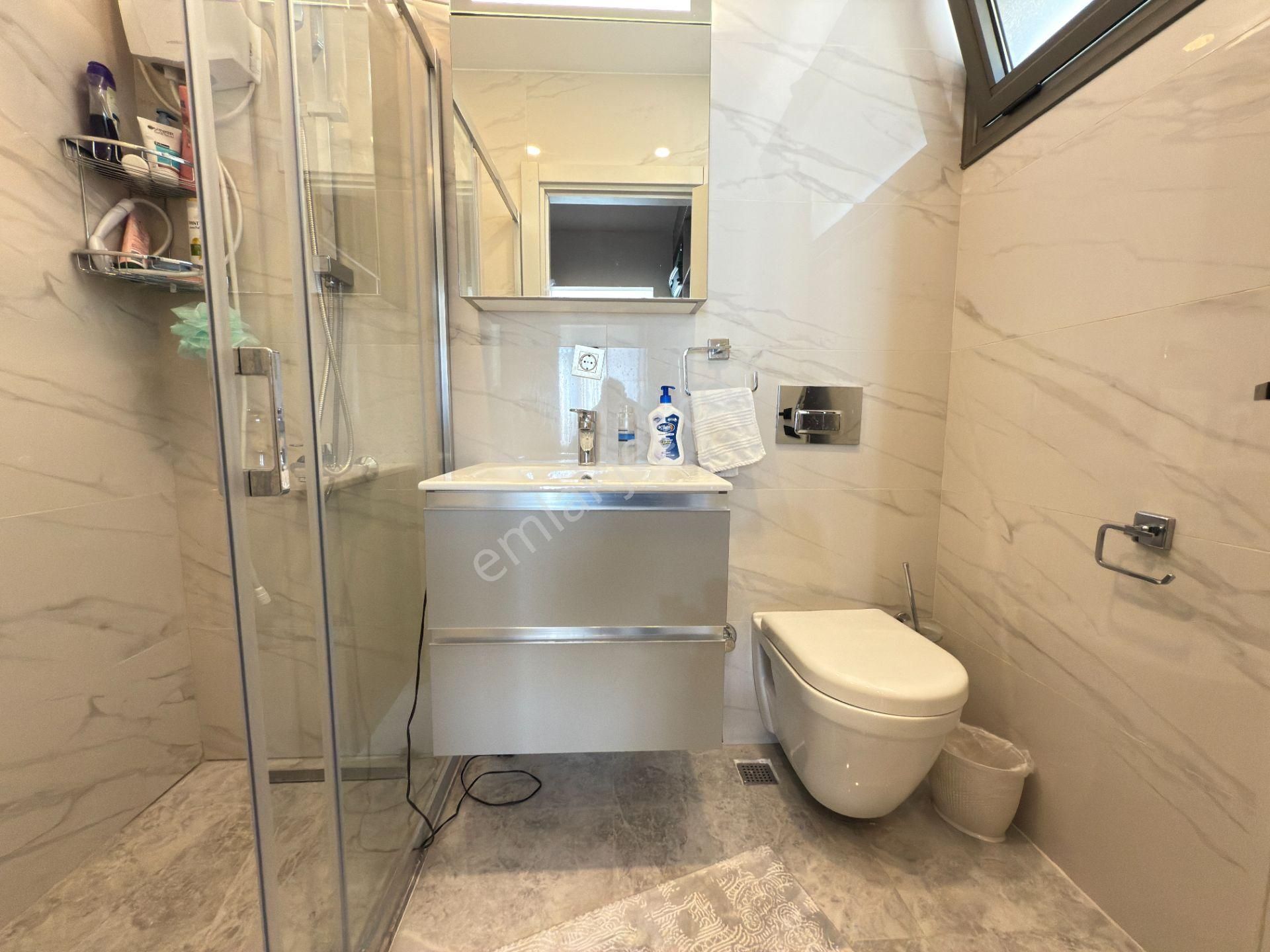 Kadınlar Denizinde, Özel Havuzlu, Denize Yakın 4+1 Lüks Villa - Görsel 24